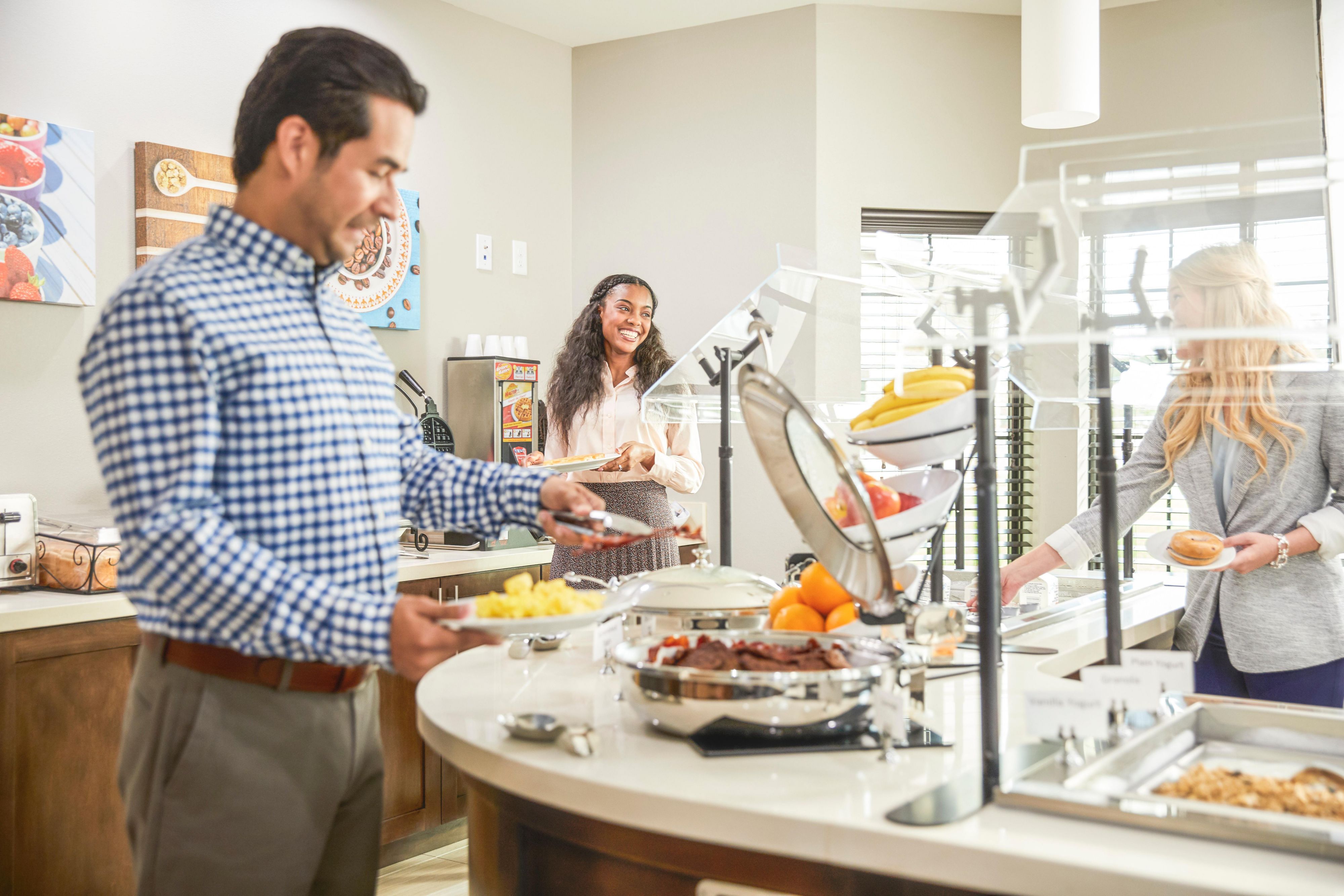 We know breakfast is the most important meal of the day. Start off on the right foot with a complimentary hot breakfast buffet served daily, 6:30AM to 9:30 AM Mon-Fri and 7:30AM to 10:30AM Sat-Sun.