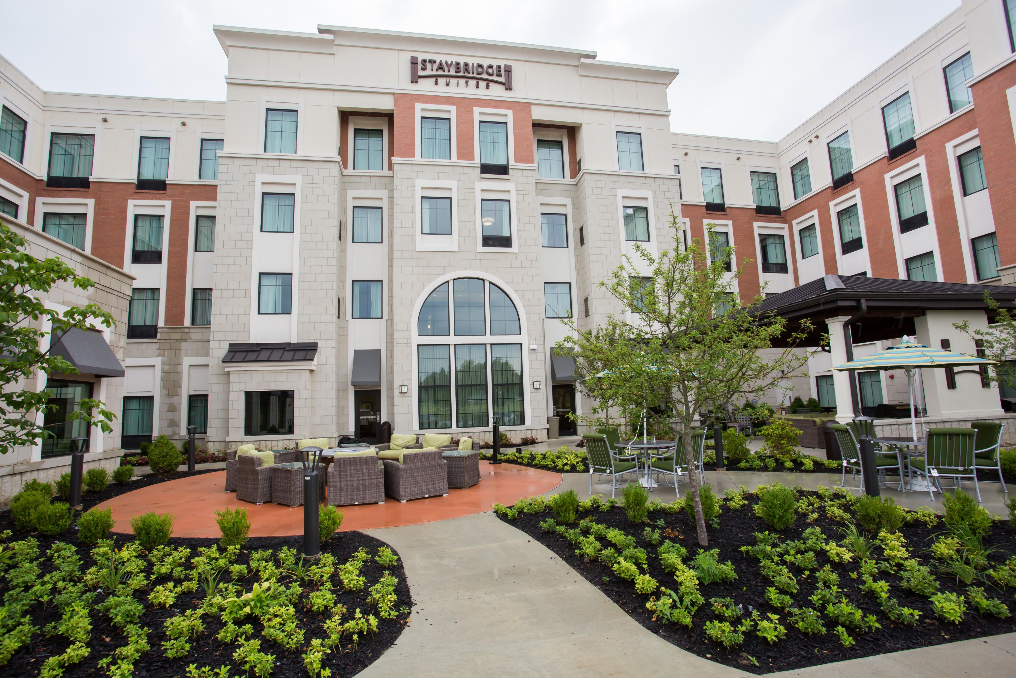 As one of only two hotels located in the heart of Austin Landing, a premier entertainment hub, everything you need is a short walk away. Dine at numerous nearby restaurants, shop at various outlets, or have a nightcap at one of the many local bars. From a movie theater to a grocery store, our hotel puts convenience and enjoyment at your doorstep.