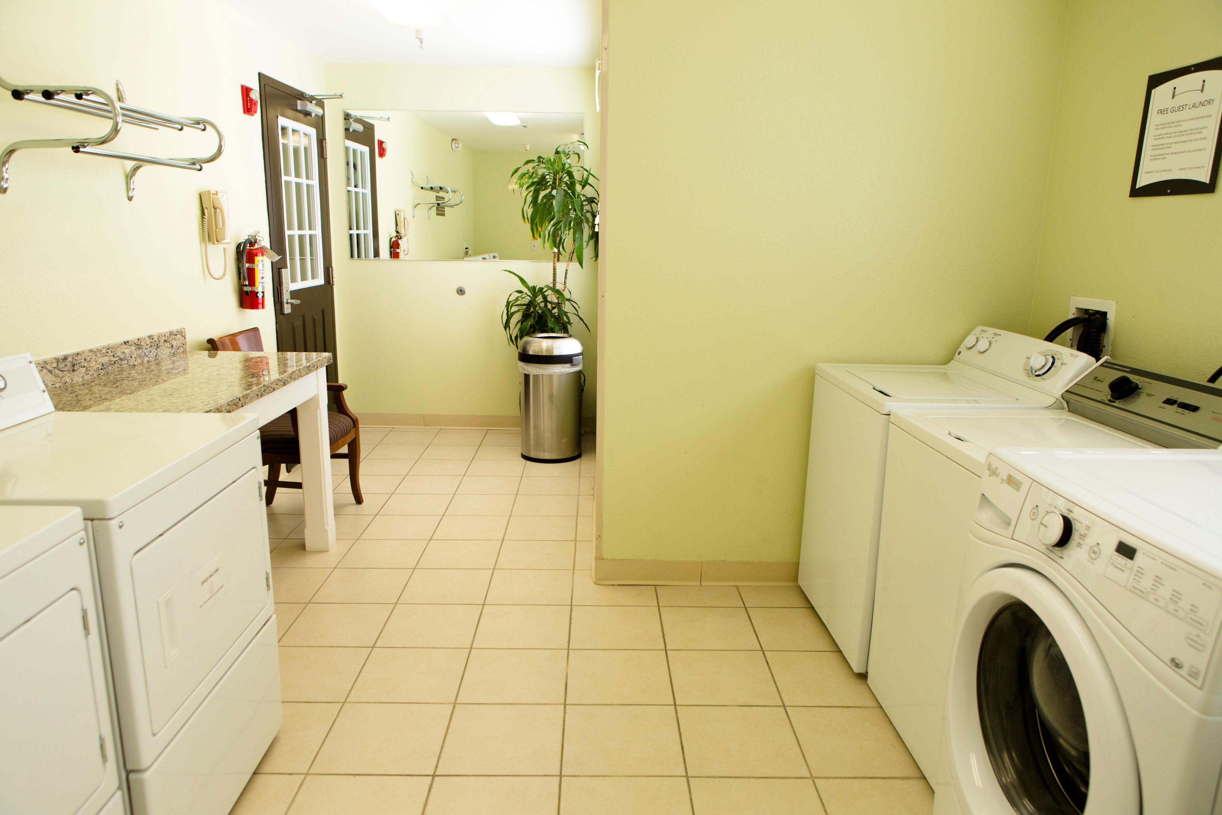 We make extended stays stress-free with our 24-hour complimentary laundry facilities. Pack light and stay fresh throughout your visit with access to multiple washers and dryers—completely free of charge for all guests. Enjoy the convenience of laundry at your leisure.
