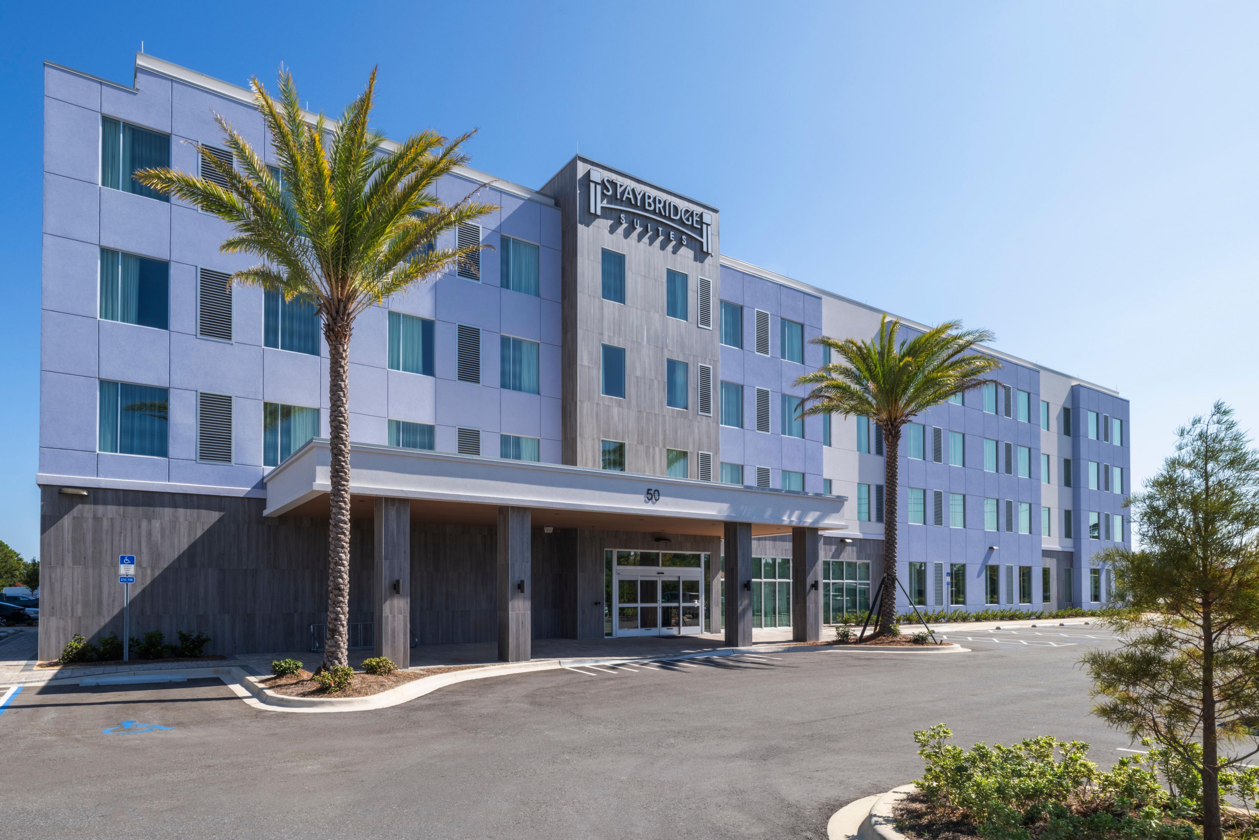 Brand New Destin Beach Hotel with Pool 