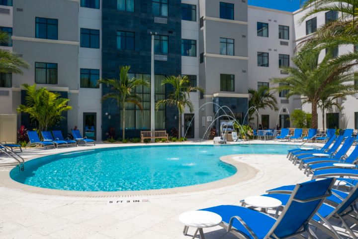 Staybridge Suites Naples - Marco Island