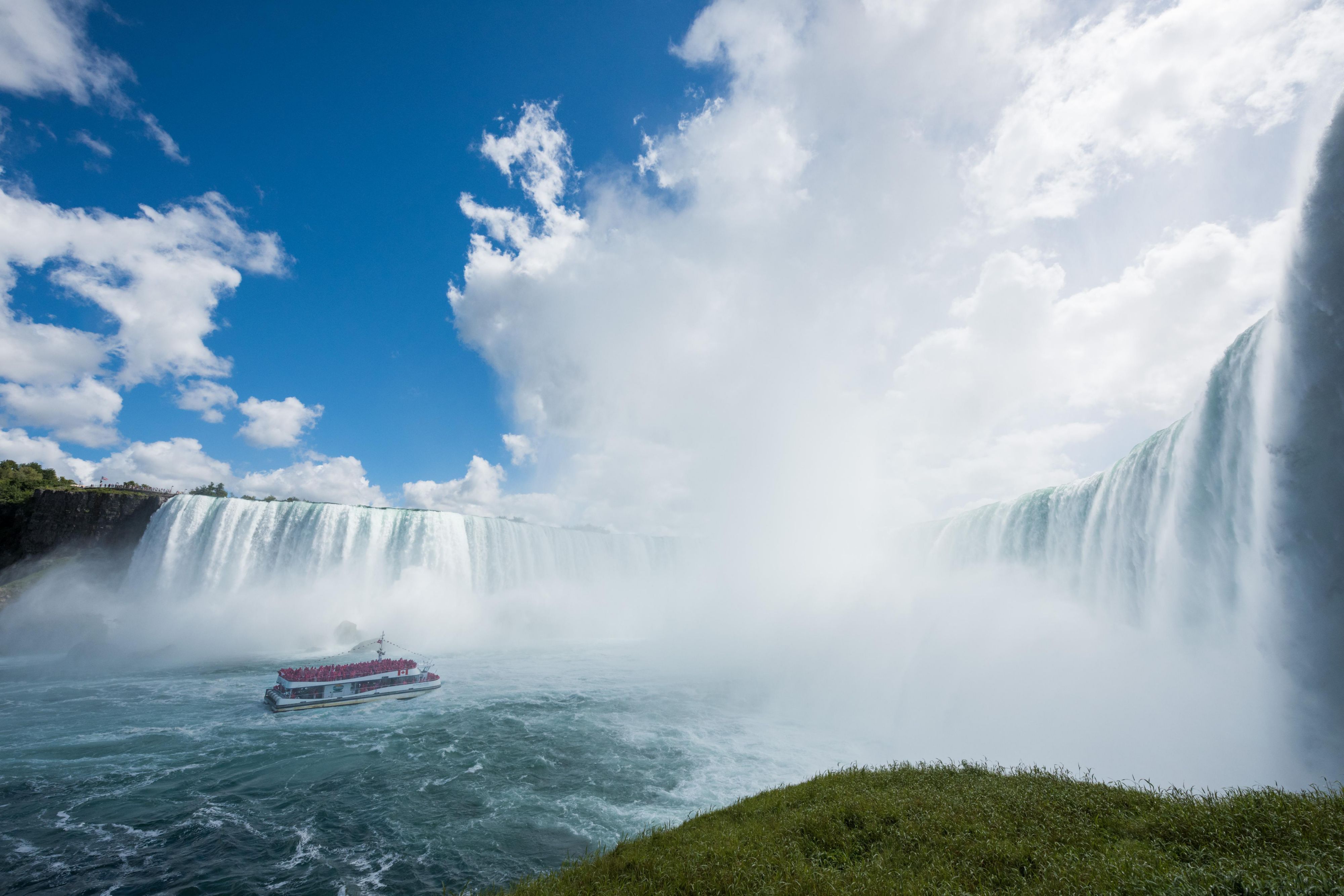 Staying with us places you near the breathtaking Niagara Falls.