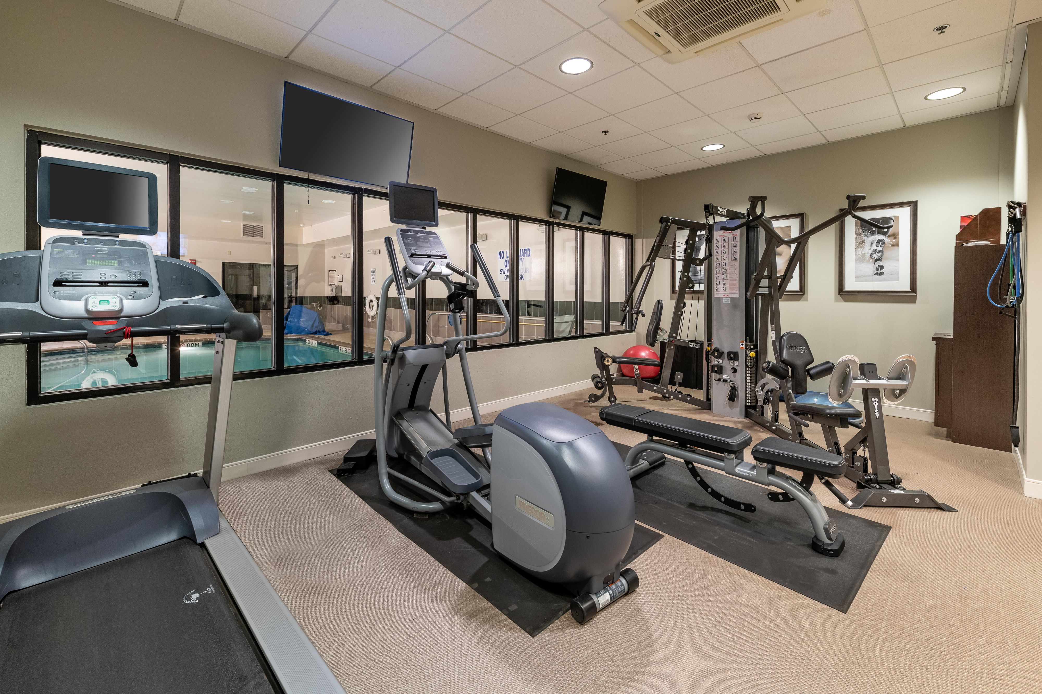 Open 24/7 our facility offers the best in cardio and weight training. 