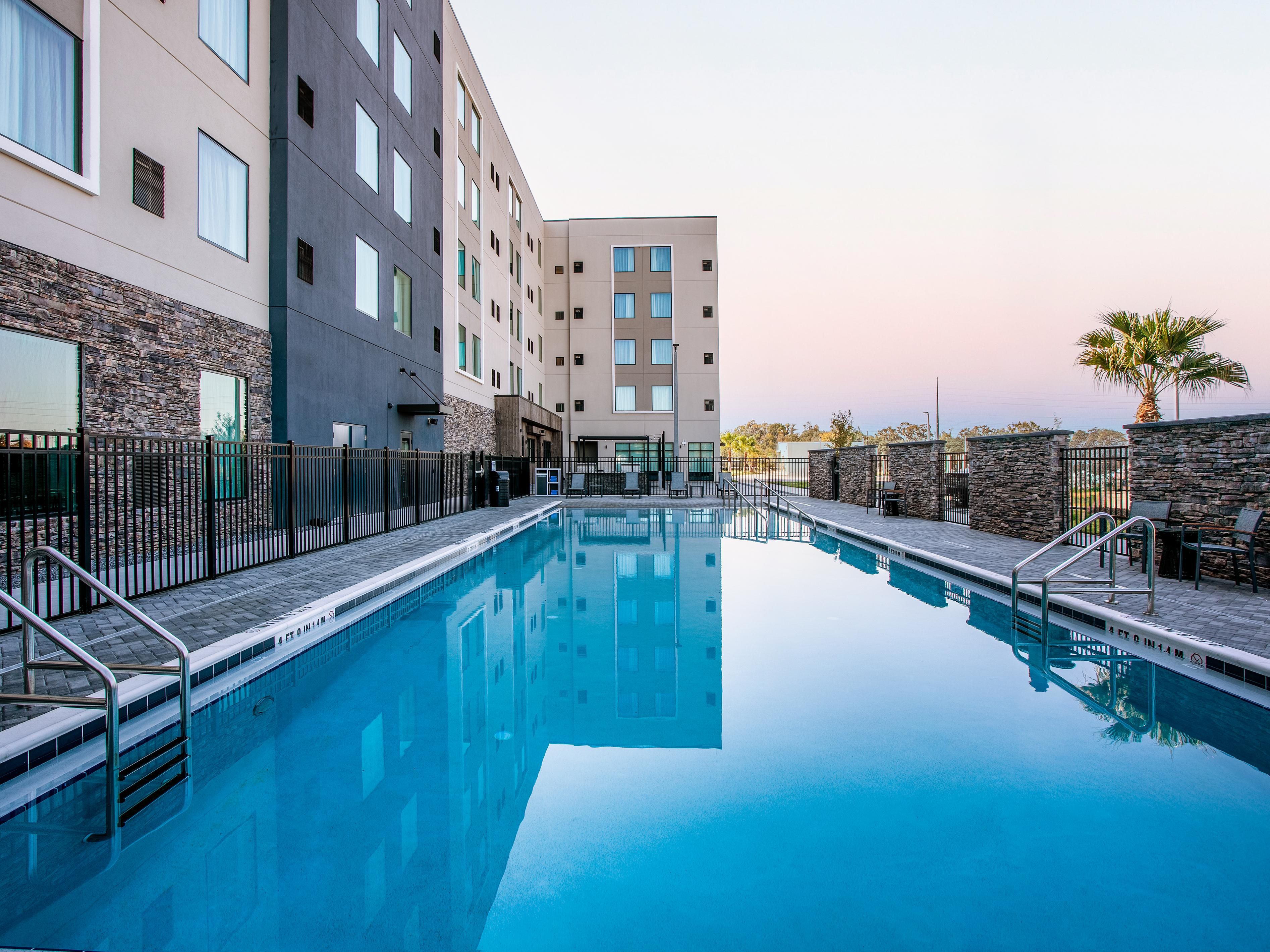 صورة أوكالا-بالقرب من الفروسية المائية