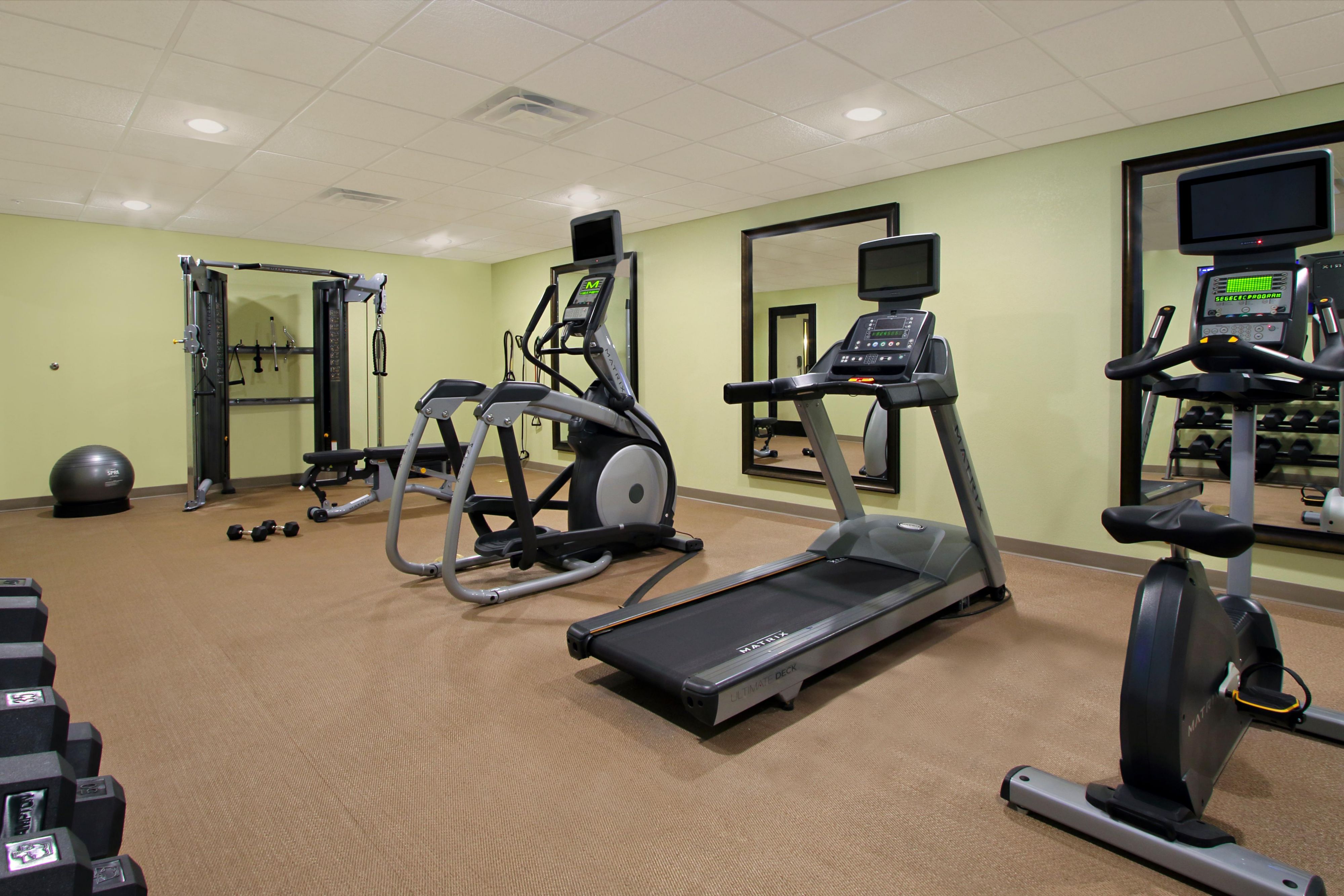 The Fitness Room is an expansive, fully equipped exercise center adjacent to the Laundry room, so you can get a run in while you brighten your whites.