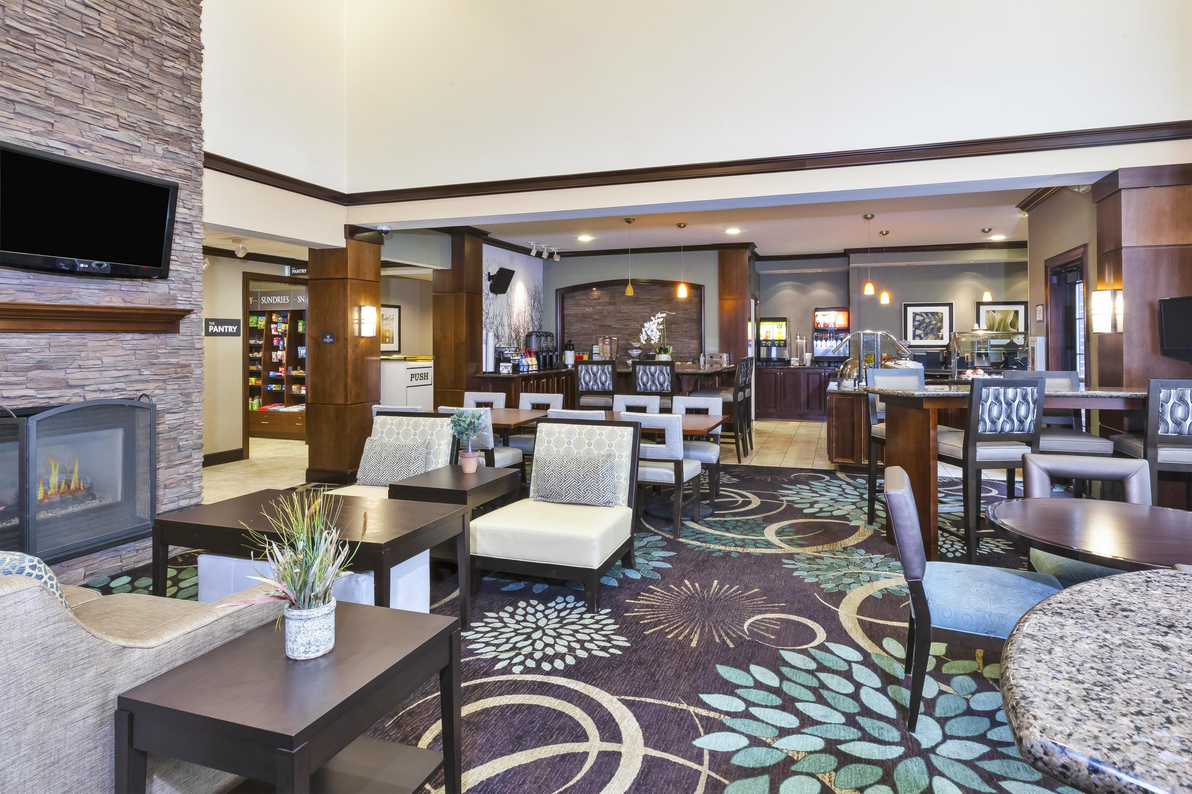 Your stay includes dinner socials three nights per week, which offers light appetizers. 