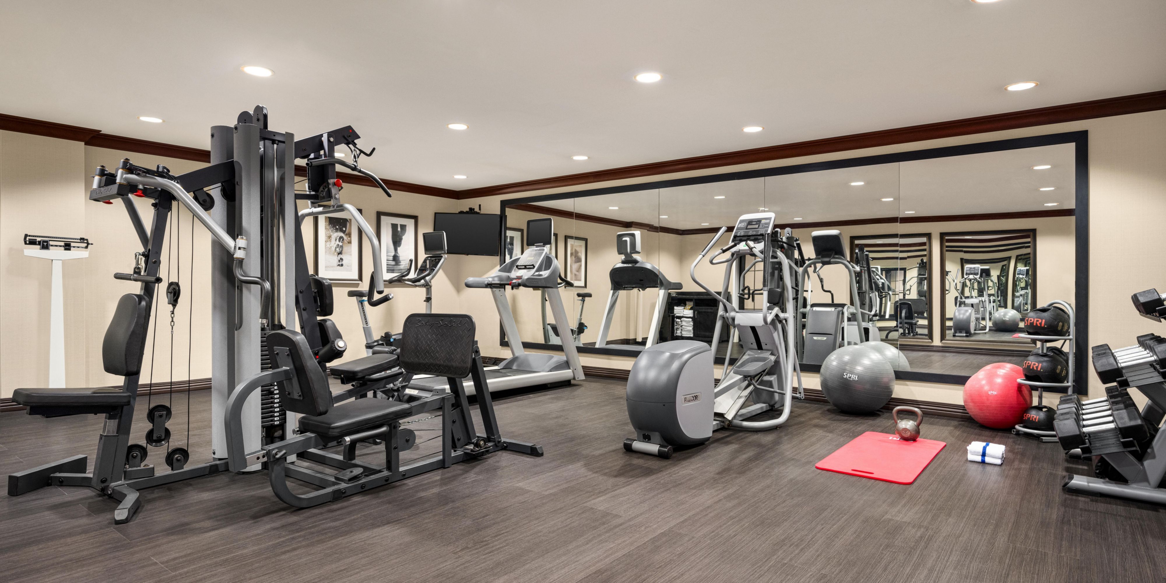 Fitness Center 24/7