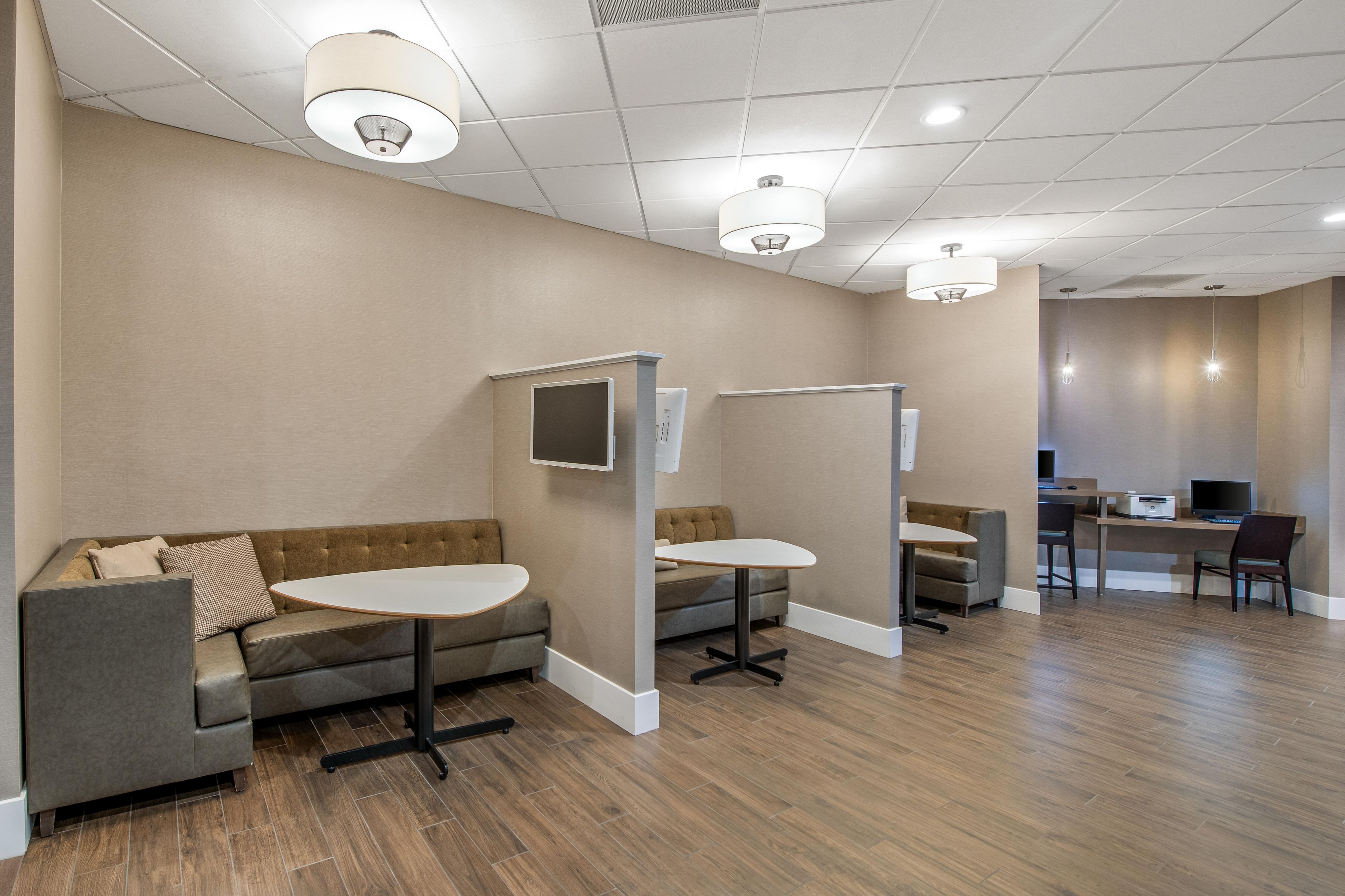 Stay connected effortlessly with complimentary Wi-Fi throughout our hotel. Whether you're catching up on work, streaming your favorite shows, or staying in touch with loved ones, our reliable high-speed Internet ensures you’re always connected and never miss a beat during your stay.