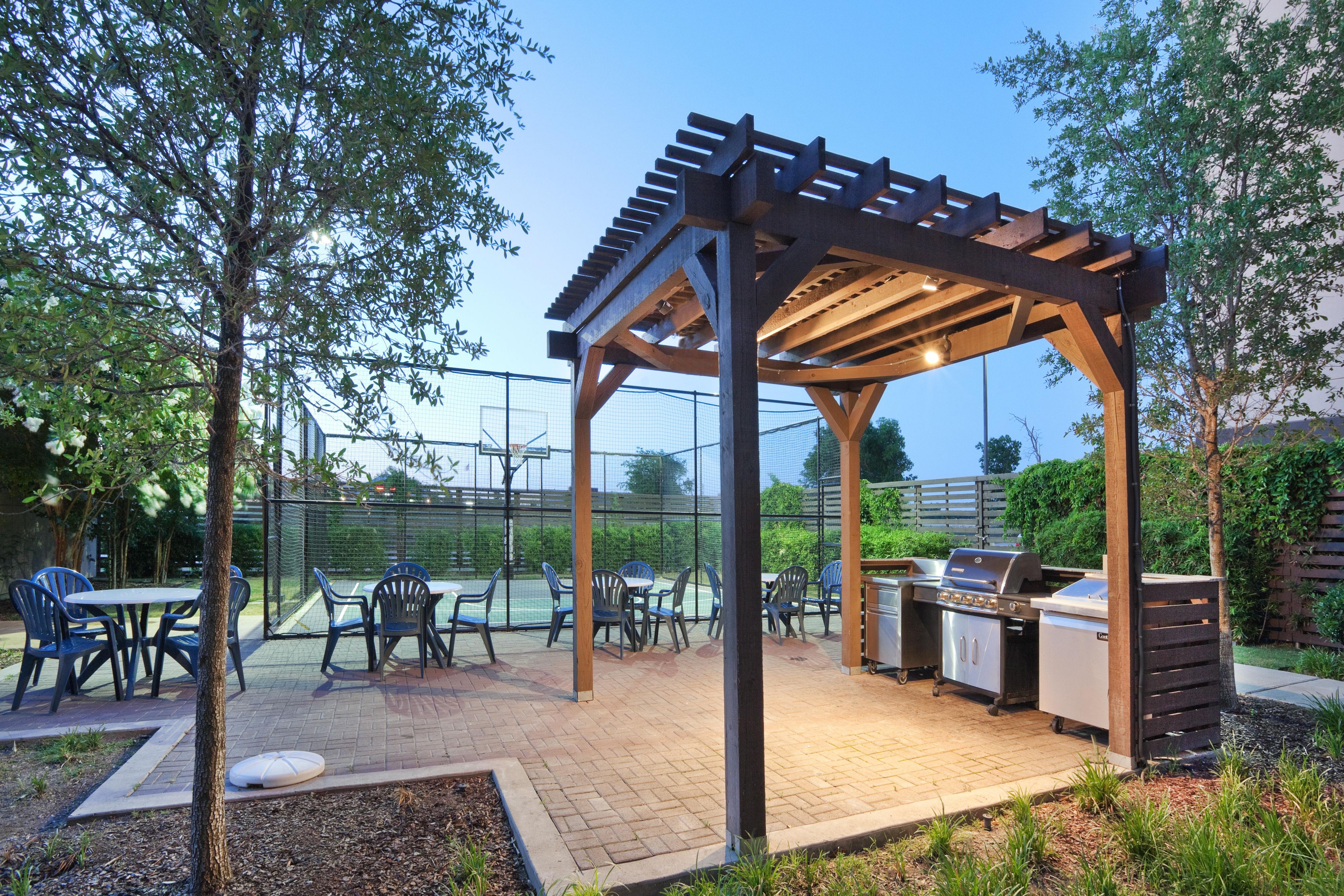 With several grocery stores nearby, feel free to fire up our grill and cook your best steak, chicken or veggie dish. We offer all the amenities of home while you are traveling.