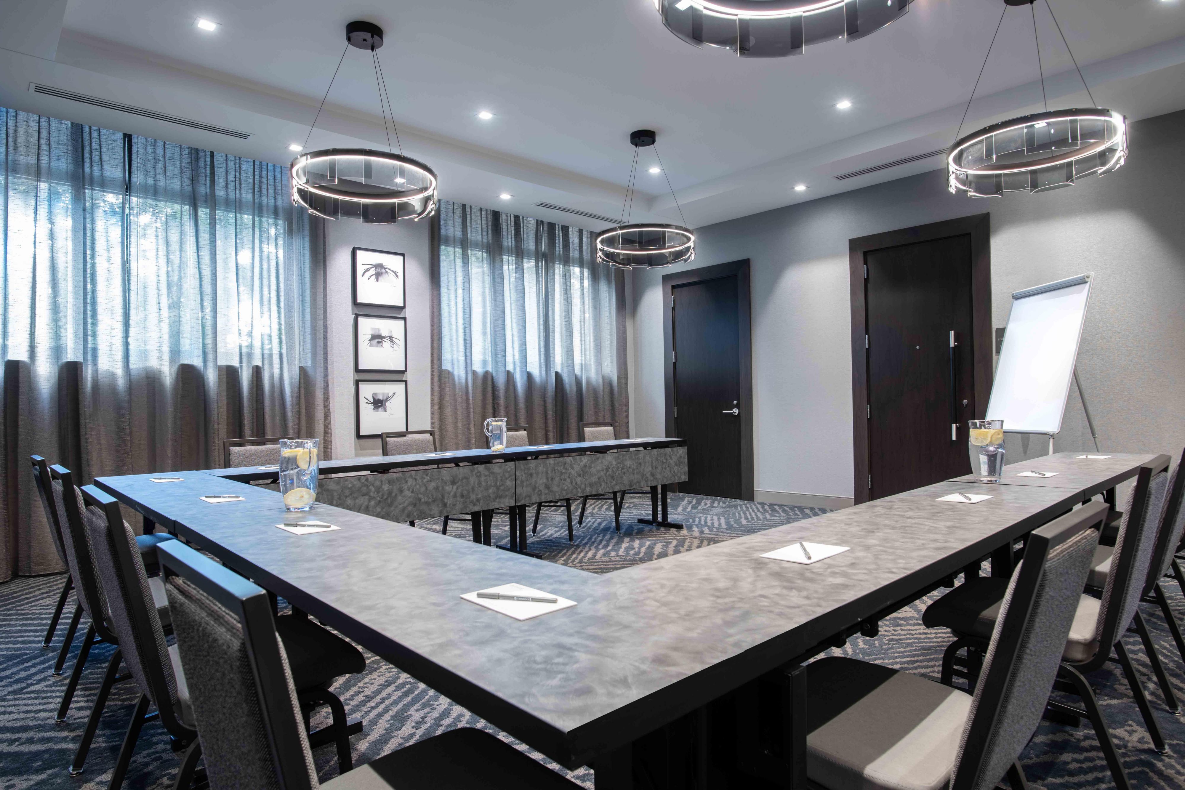 Plan your next meeting in our stylish venue. Book your meeting by April 1, 2024, and receive 10% Off your rental fee. New bookings only. Contact our sales team for more information -our onsite team is ready to help you plan!