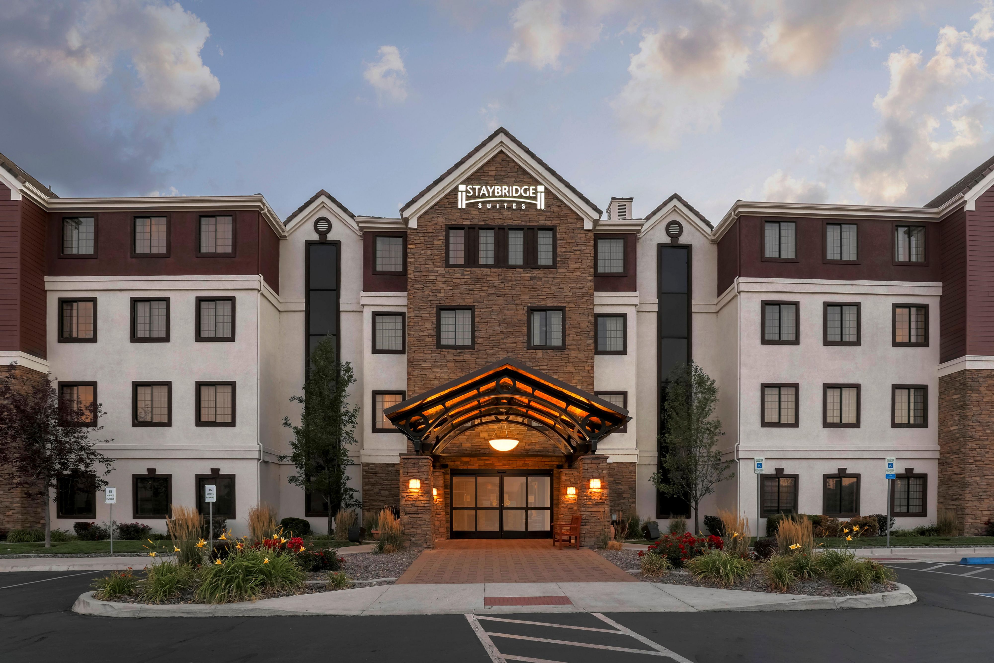 Explore the Reno-Tahoe area during your stay. Nearby attractions include Lake Tahoe, Wild Island, and Reno-Sparks Convention Center. Whether you're looking for educational fun or a short commute to your conference, our hotel makes it easy to get where you need to go.