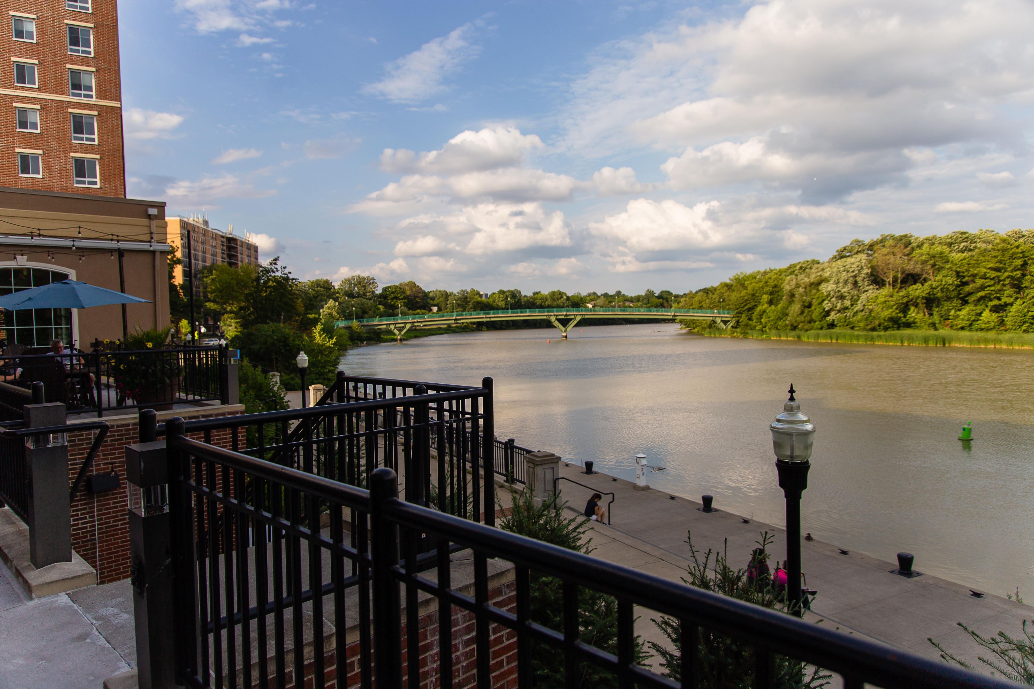  The convenient walk bridge over the Genesee River connects the hotel to the campus allowing our U of R families to take in the beautiful campus year-round.
