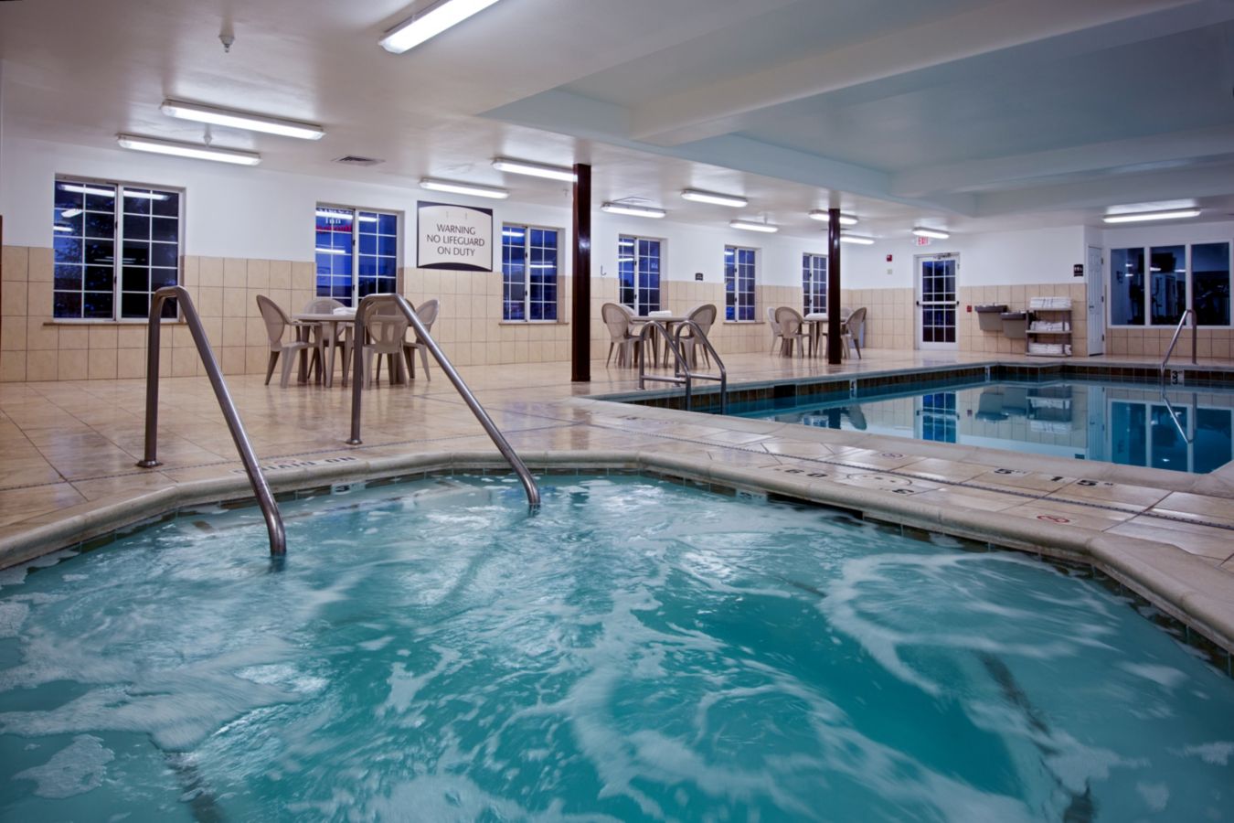 Pet Friendly Hotels In Rockford Il Staybridge Suites Rockford
