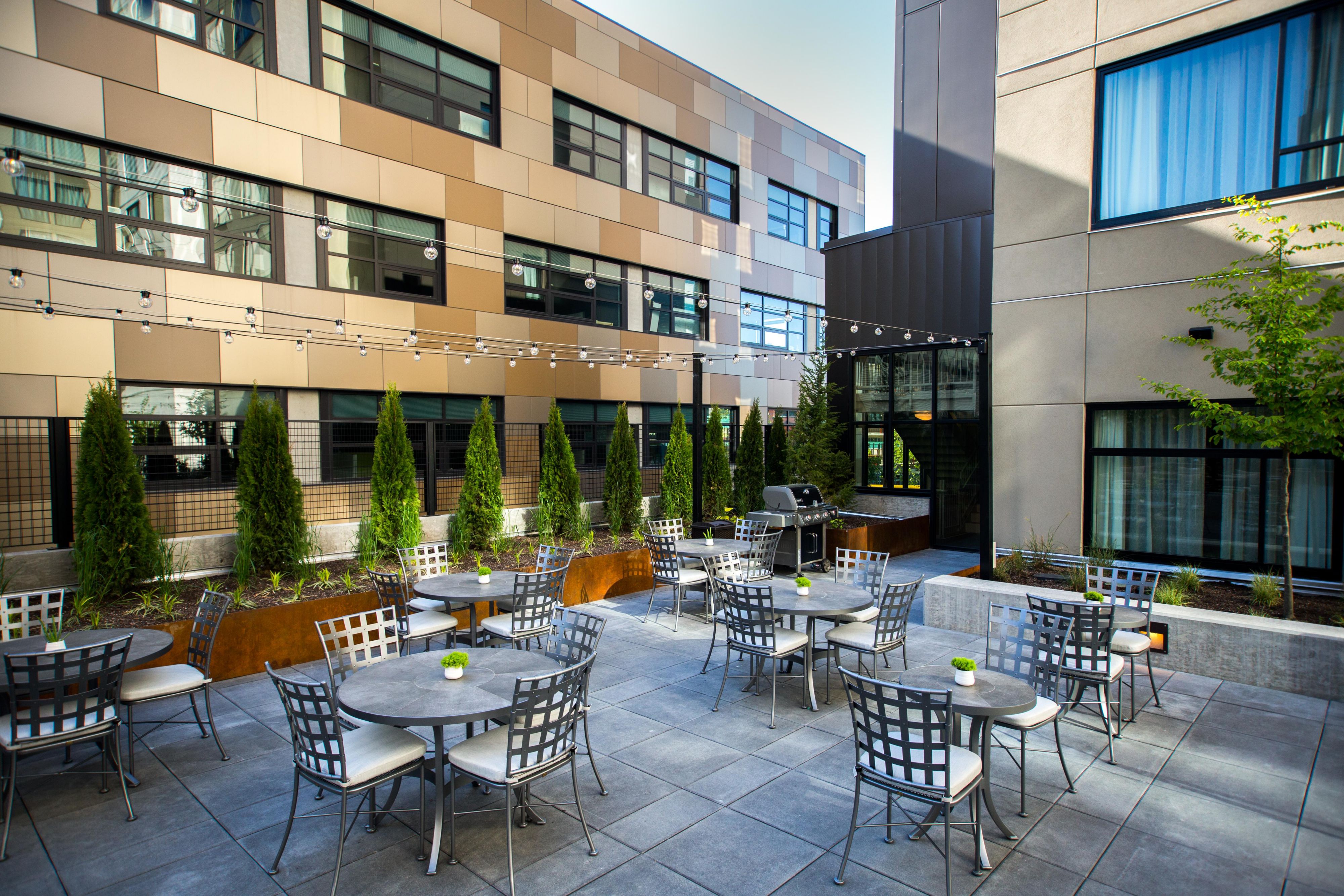 Planning a Seattle wedding? Make it effortless for your guests to stay close and feel at home. With spacious suites, optional welcome bag drop-offs, upgraded stays for the happy couple (based on availability), and exclusive perks for group bookings like preferred guest parking and stay savings—your wedding weekend just got a lot easier.