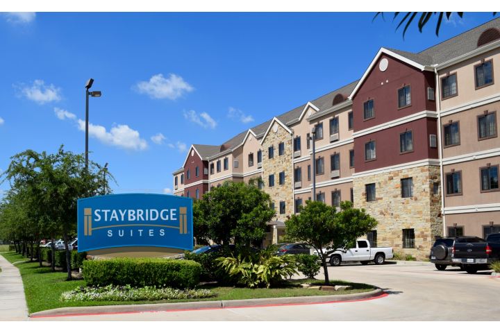 Staybridge Suites Houston Stafford - Sugar La