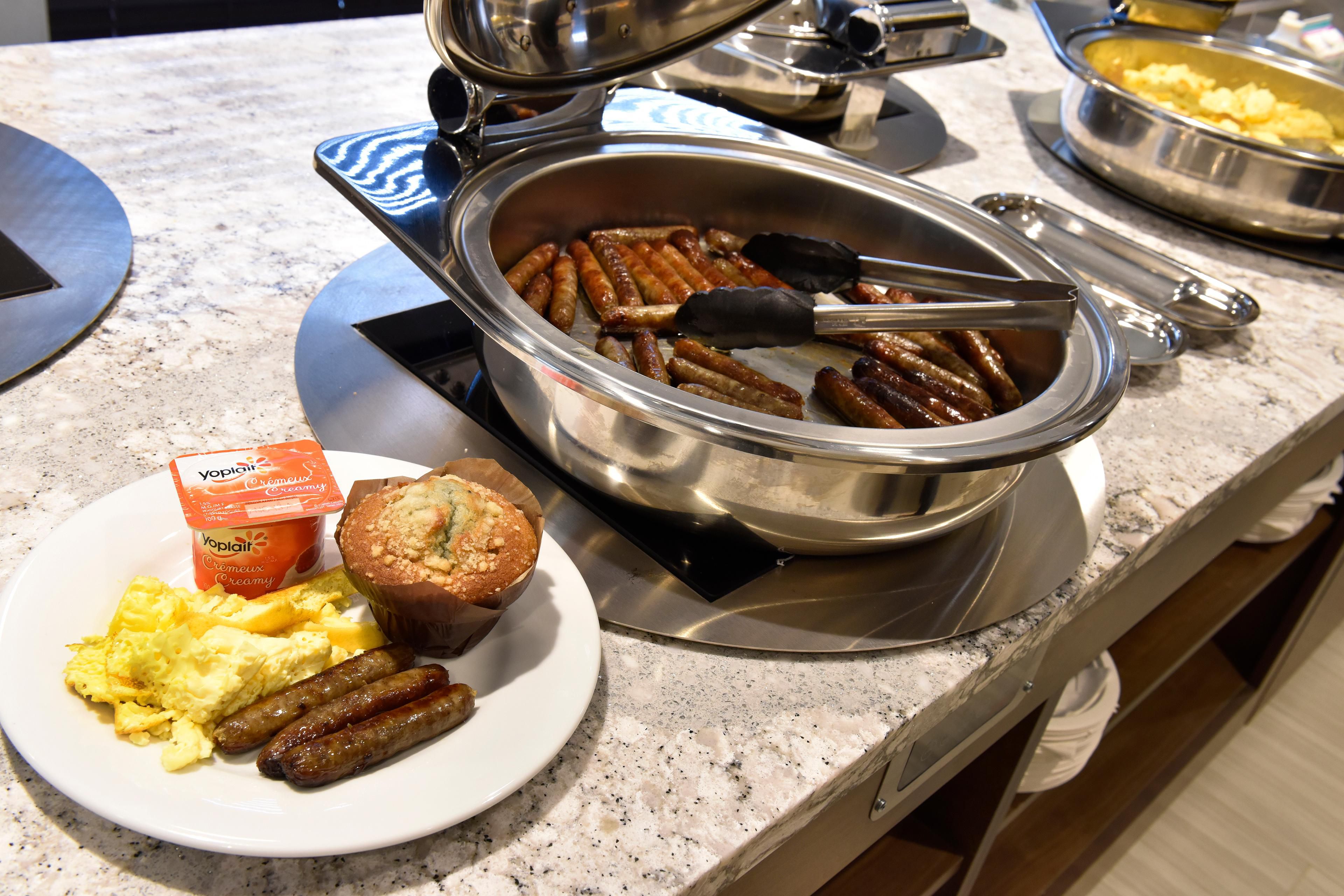Start your day with our complimentary buffet breakfast, including a rotation of eggs, breakfast meats, breads and pastries, yogurts, hot oatmeal, fresh fruit, juices, coffee and more, served daily 6:30-10:00AM. Enjoy our complimentary Social and rotating menu every Monday-Wednesday 5:30-7:00PM, as well as complimentary parking and on-site laundry! 