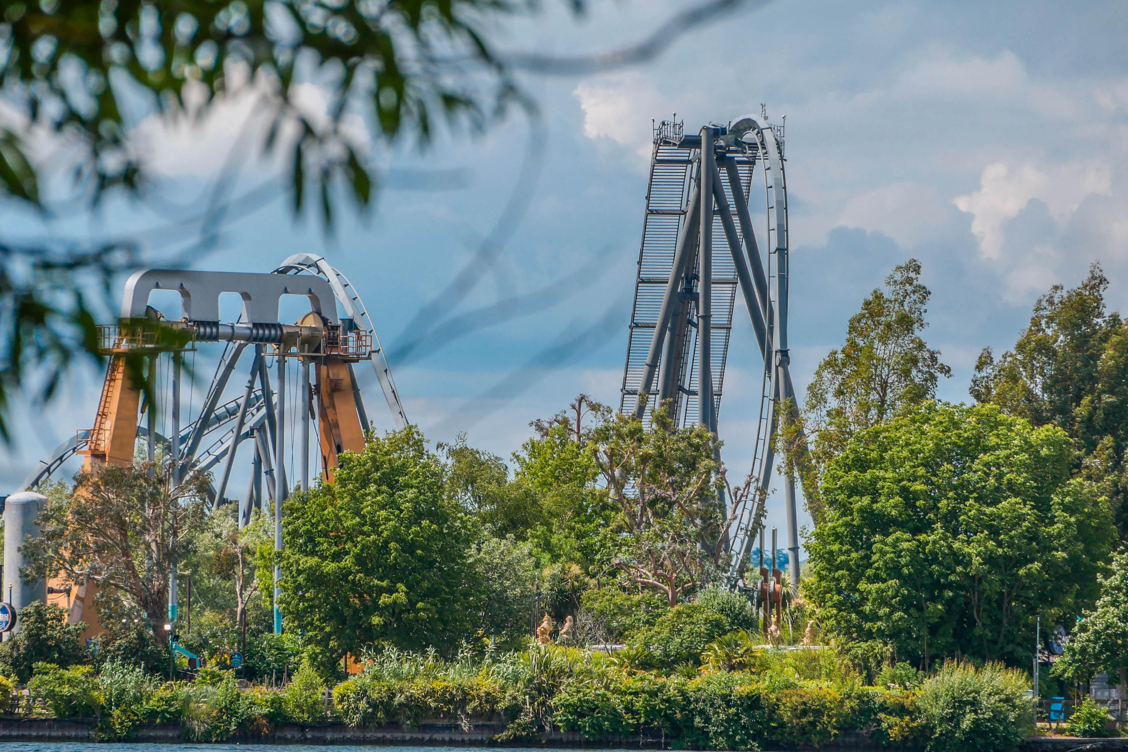 The nearby Thorpe Park, perfect for thrill seekers