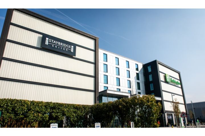 Staybridge Suites London - Heathrow Bath Road