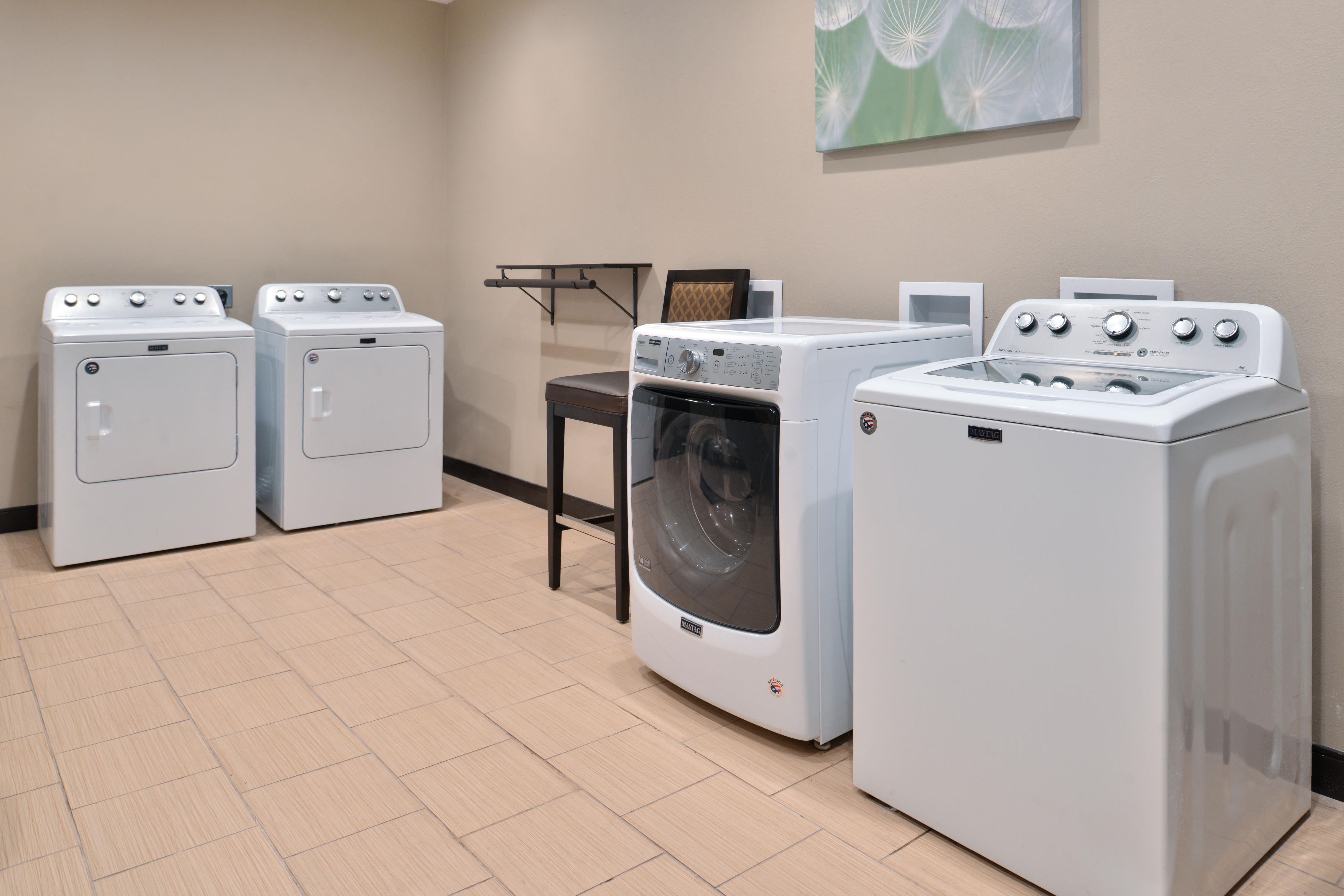 Enjoy the ease of 24/7 guest laundry access, available whenever you need it. Our modern, well-maintained facilities feature efficient machines in a clean, comfortable environment. Whether you're staying for a night or an extended visit, keeping your clothes fresh and looking your best has never been easier.