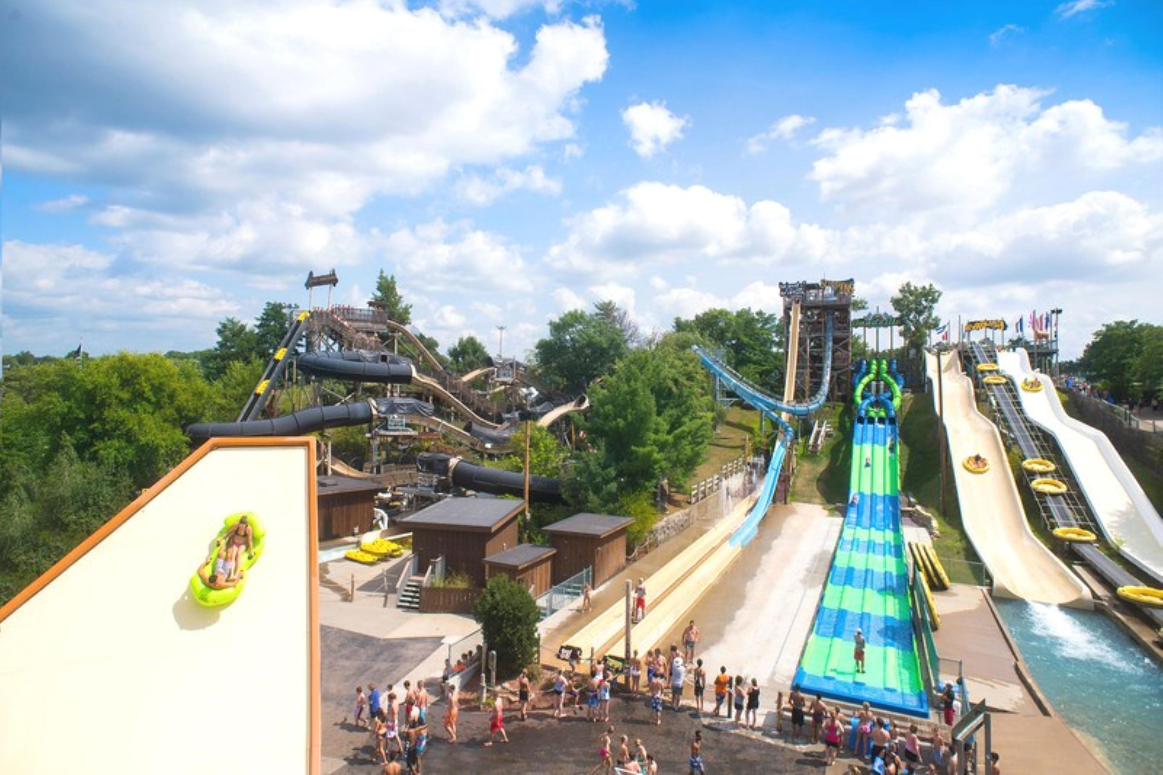Best waterpark deal in Wisconsin Dells! Noah's Ark Waterpark Passes available for purchase to our guests upon arrival at the hotel or by choosing the package deal offered. These passes are valid for the length of your stay at the hotel. 