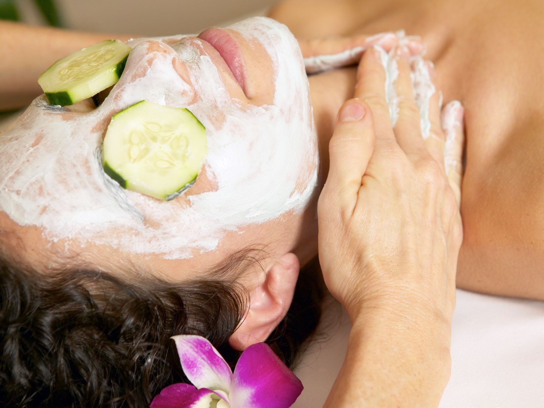 Tropical facial