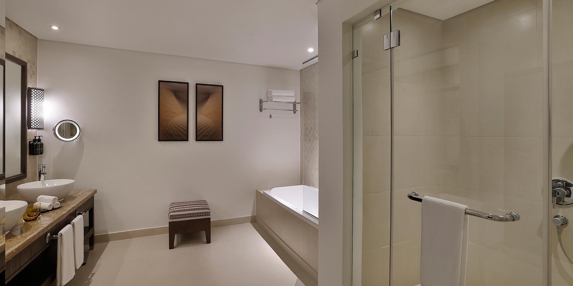 Liwa suite bathroom