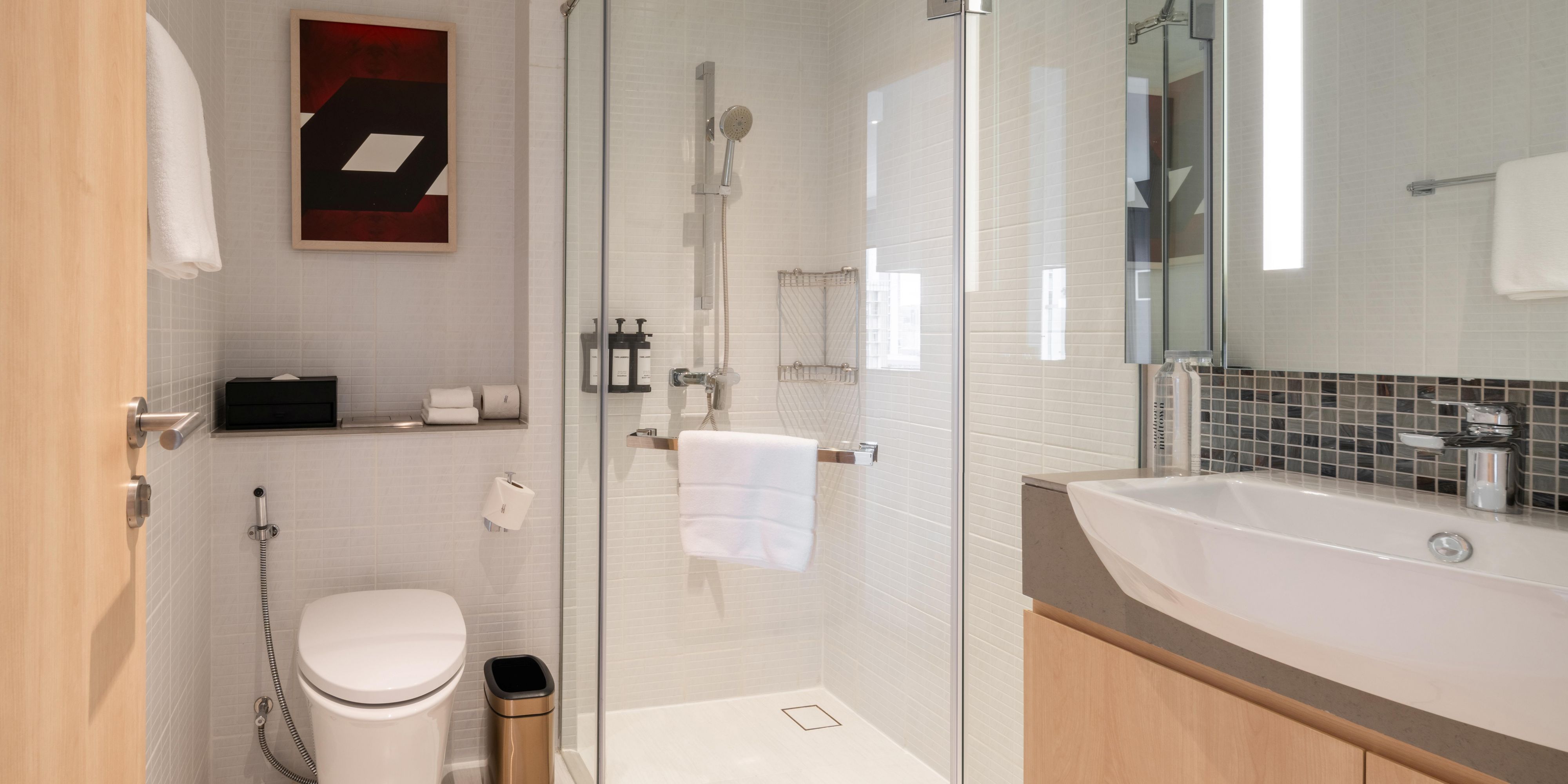 Bathroom (Two Bedroom Corner Sky Suite)