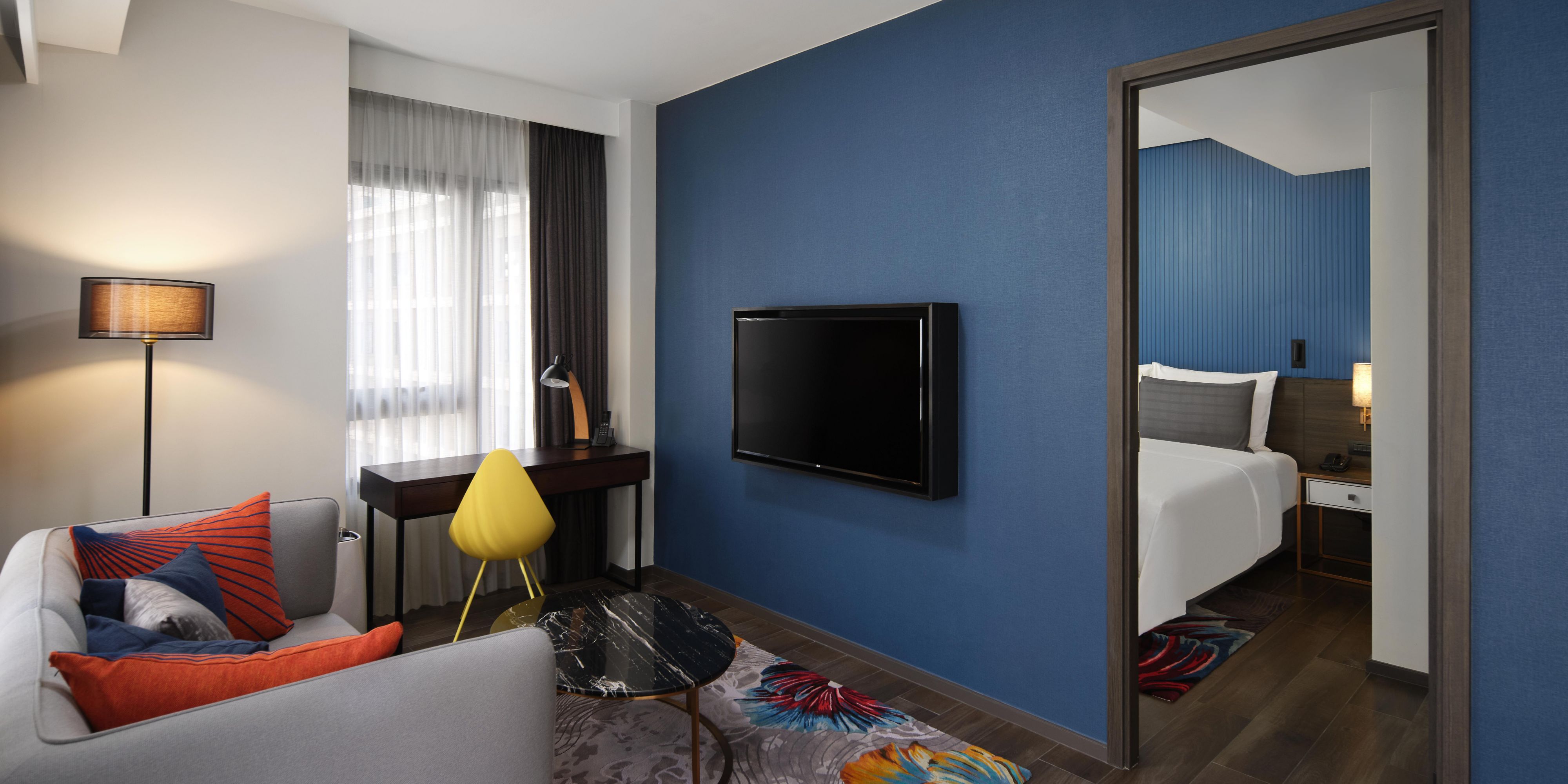Situated in the vibrant heart of bustling Bangkok, Sindhorn Midtown Hotel Bangkok, Vignette Collection, an IHG Hotel offers a one-of-a-kind stay, creating a peaceful urban sanctuary by infusing enchanting elements of Bangkok into an unparalleled guest experience.