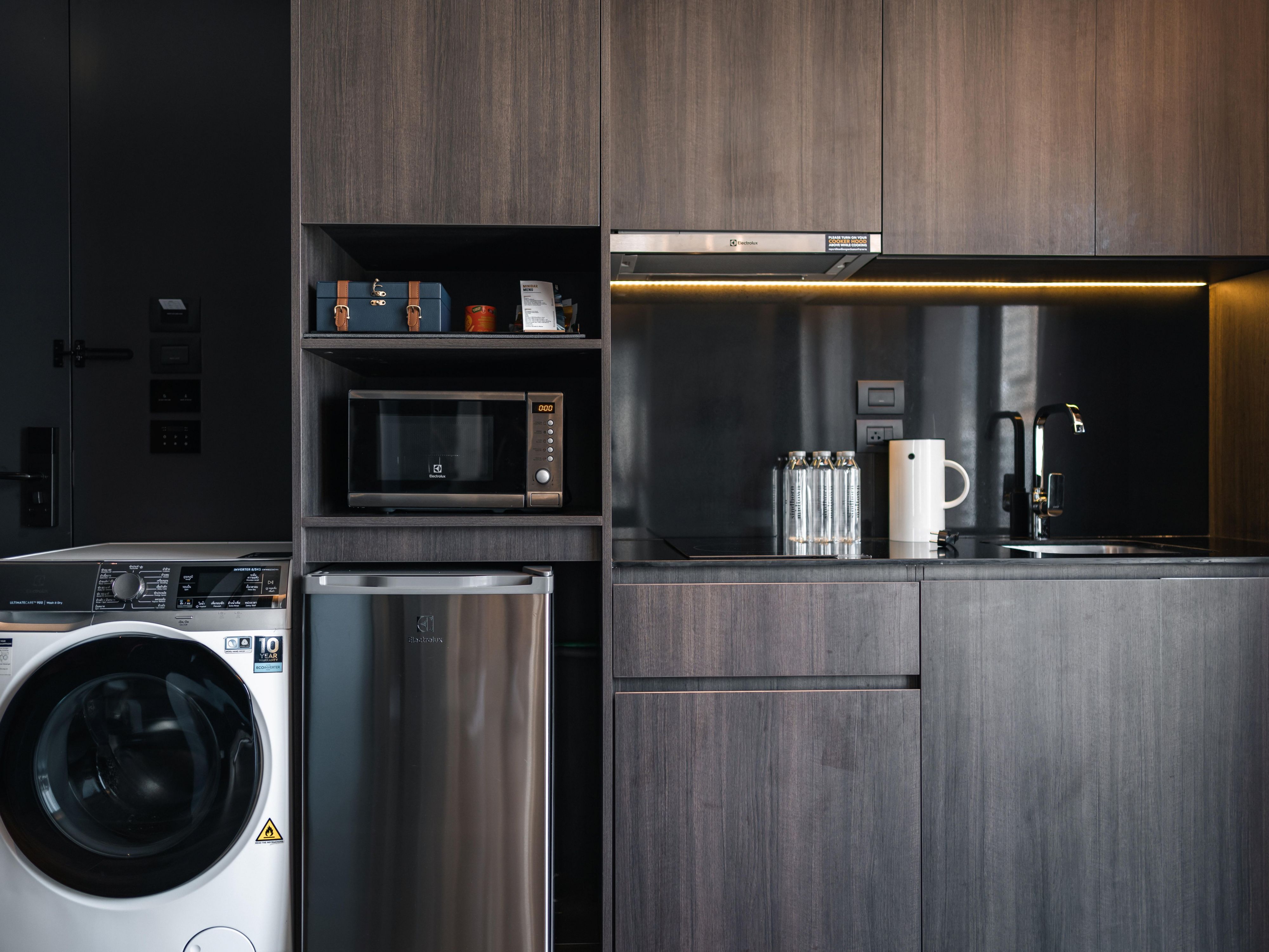 Fully-Equipped Kitchenette