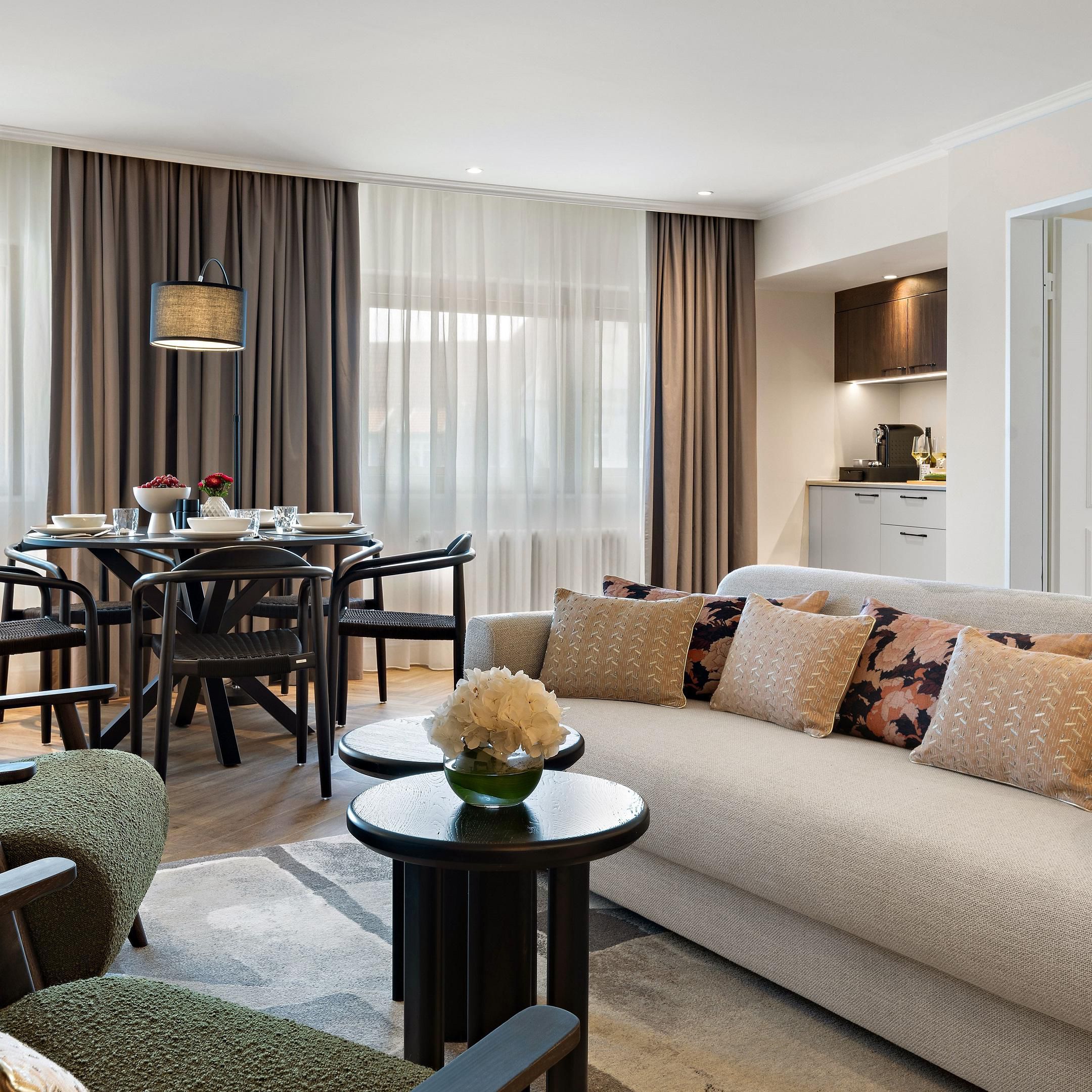 جناح ضيف بريستول برلين