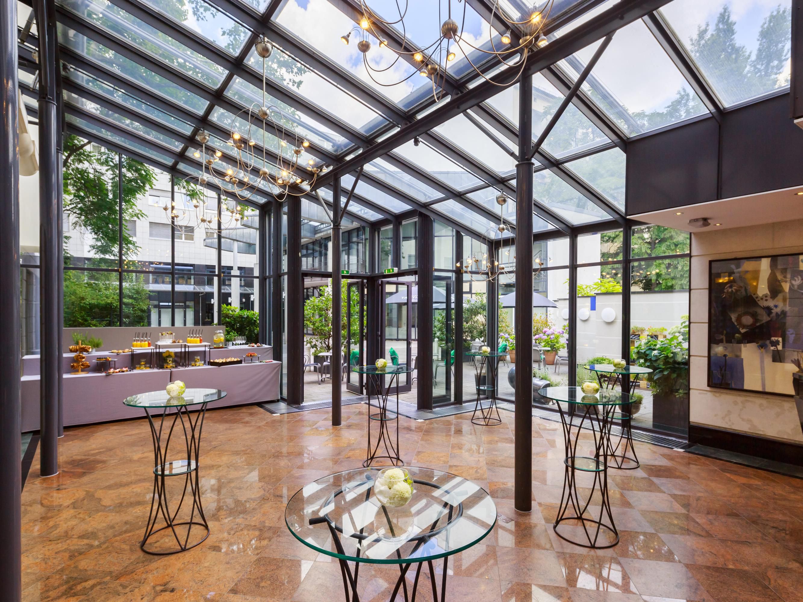 Celebrate in the heart of Berlin, where exclusivity meets elegance. Our refined Wintergarden and sophisticated spaces offer a magical setting, turning every moment into an unforgettable experience. Let your event shine with a sense of wonder, style, and true distinction.