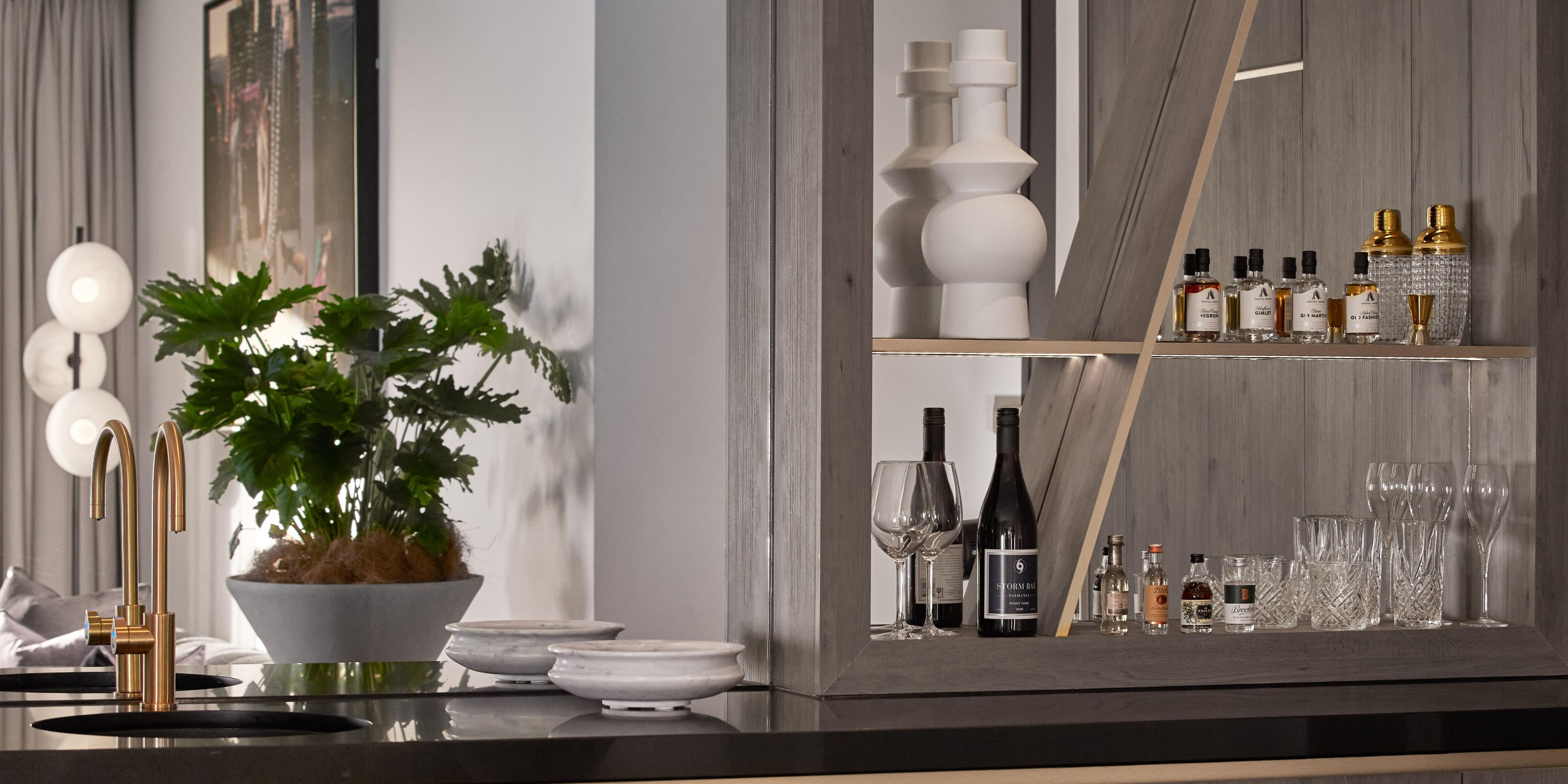 One Bedroom Suite Minibar 