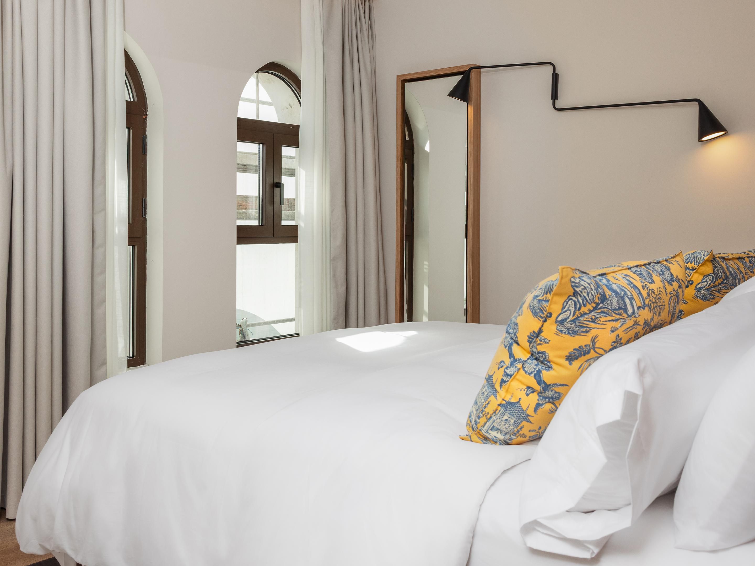 Bed and window