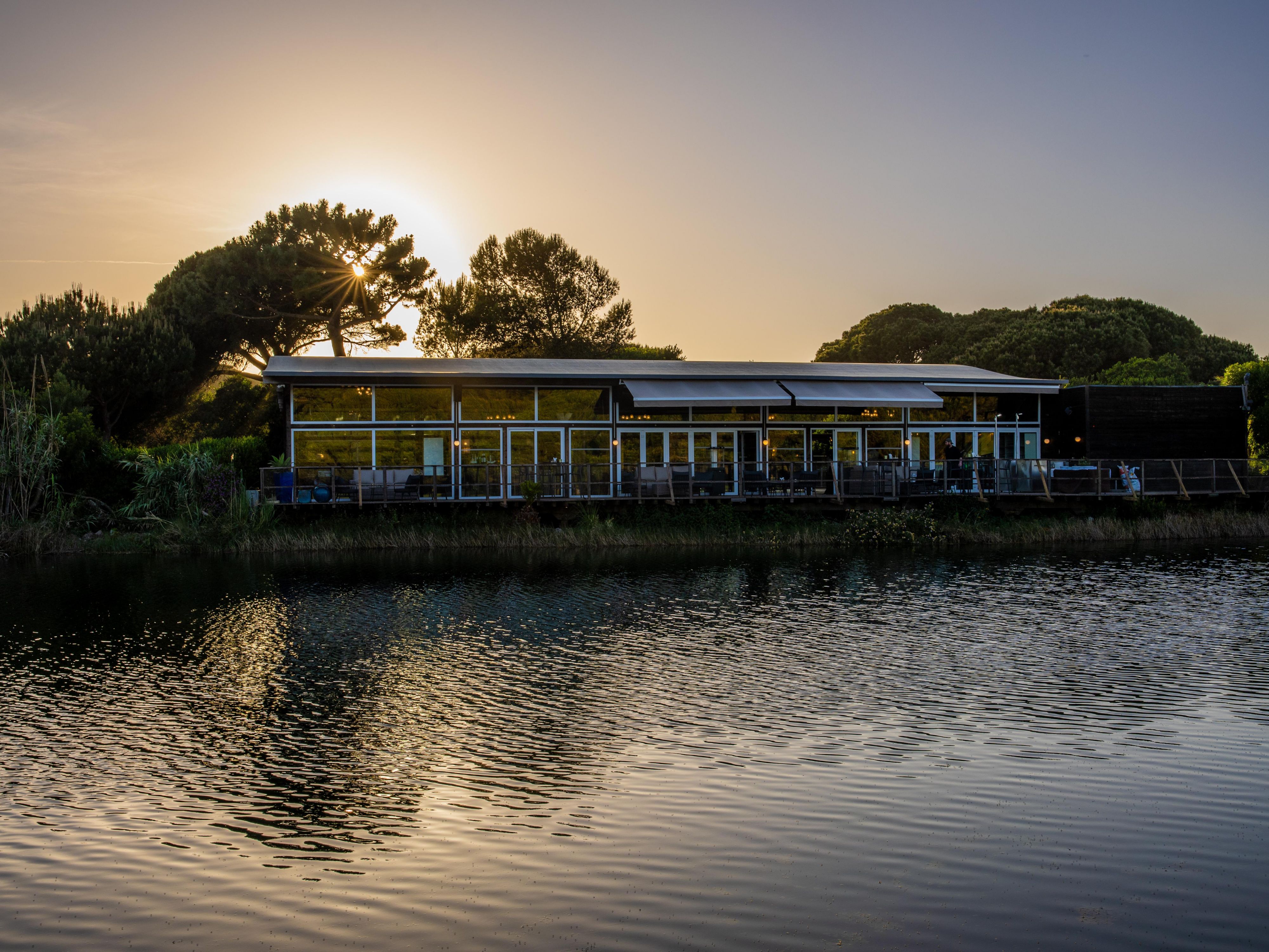 Beautiful events at our Lake House in Cascais.