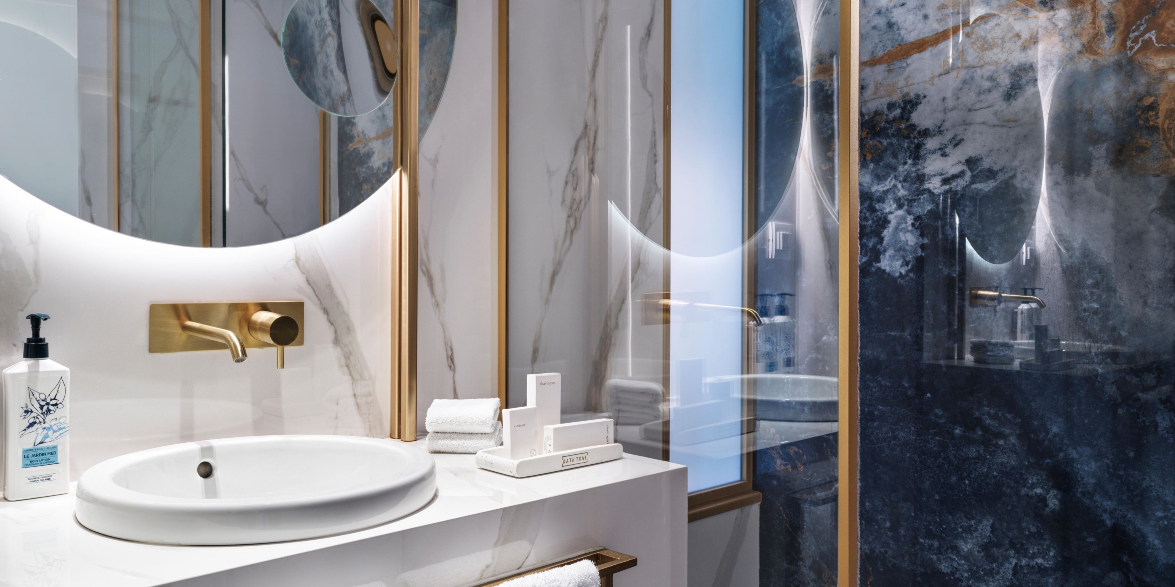 Guest Bathroom Deluxe 