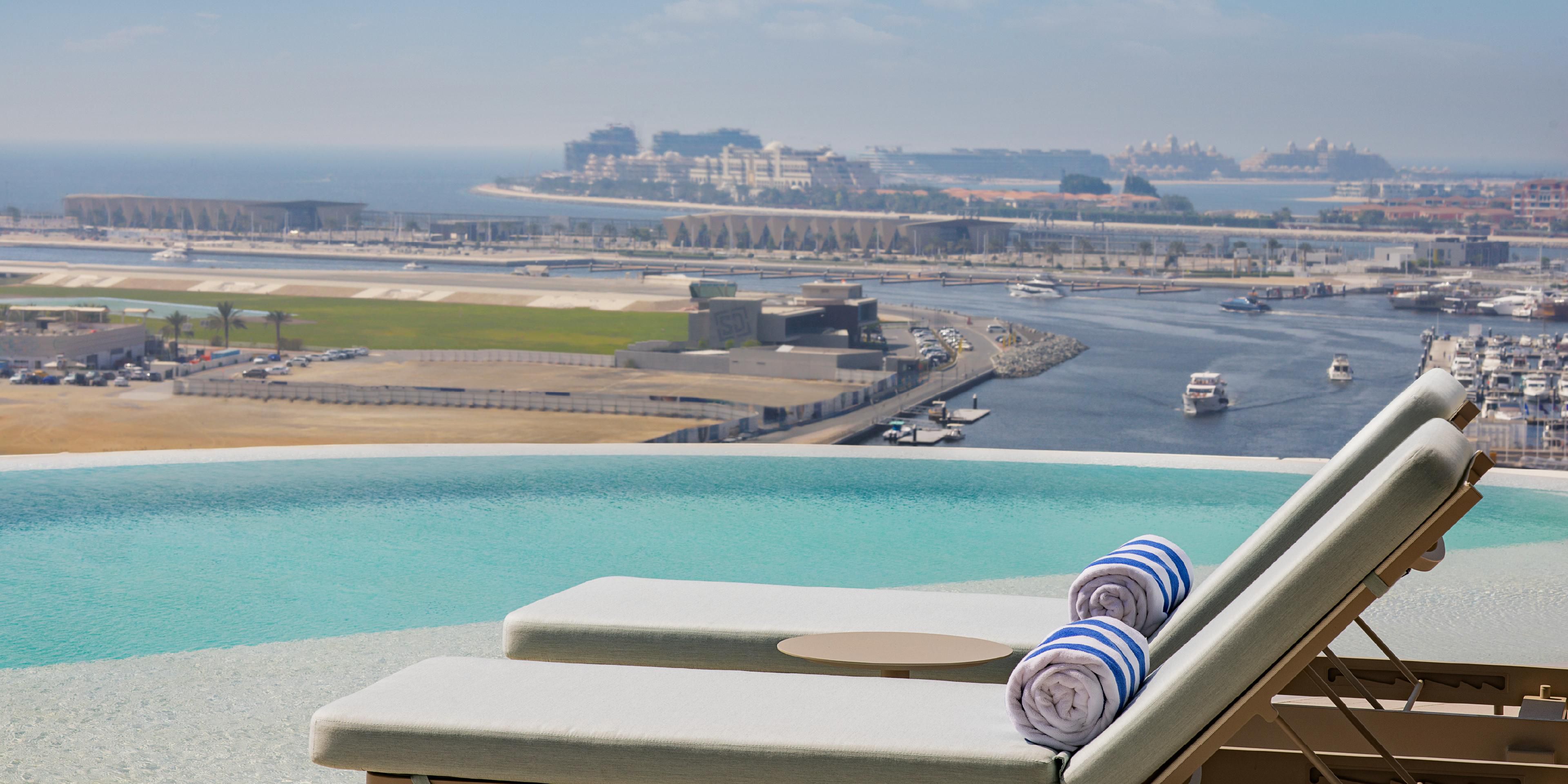 Ciel boasts three stunning outdoor swimming pools, each offering uninterrupted views of Dubai Marina and beyond. Whether soaking up the sun by day or enjoying a moonlit swim, every moment poolside is elevated by design, tranquility, and a remarkable city backdrop.