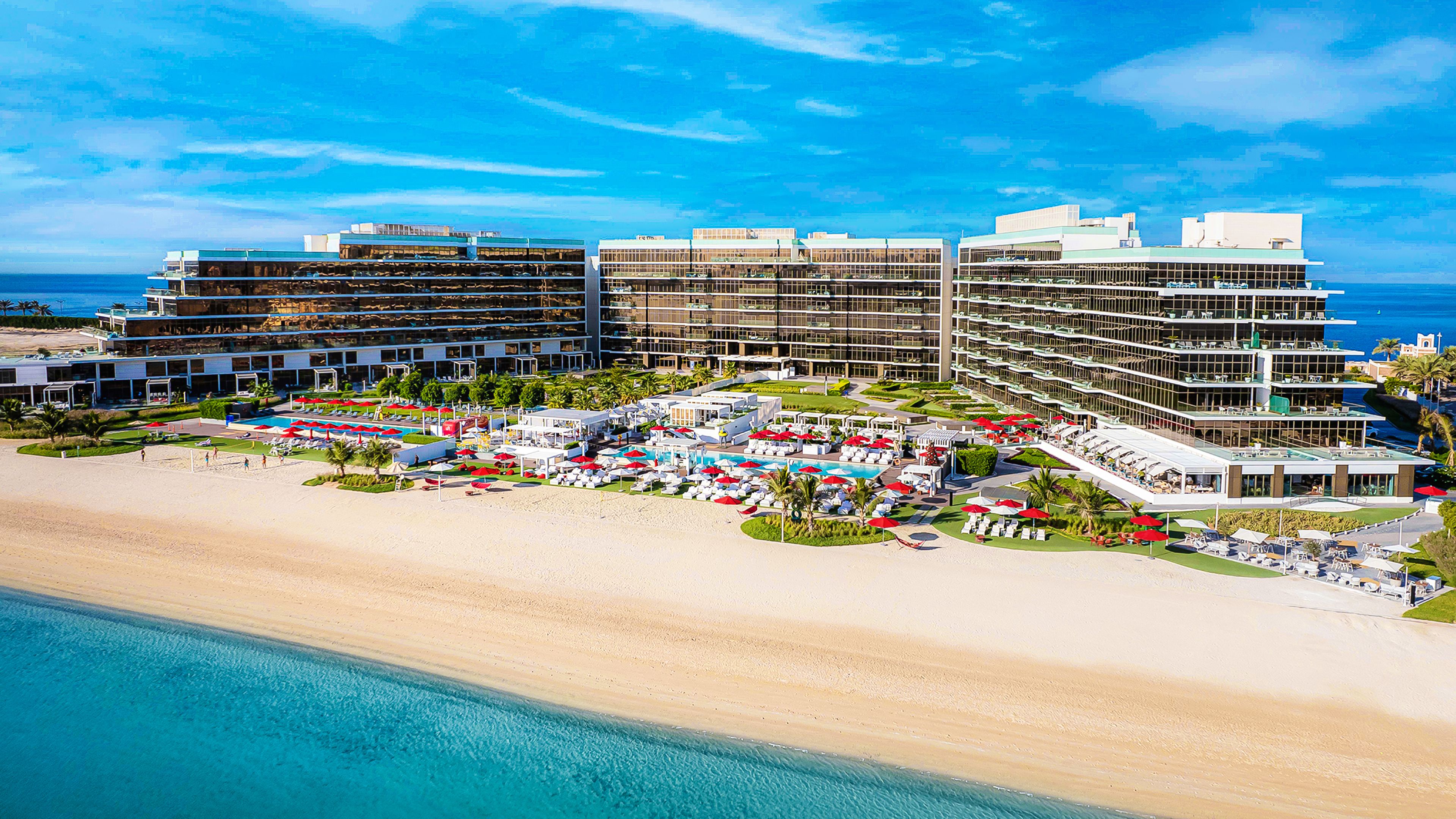 منتجع تي إتش 8 نخلة دبي