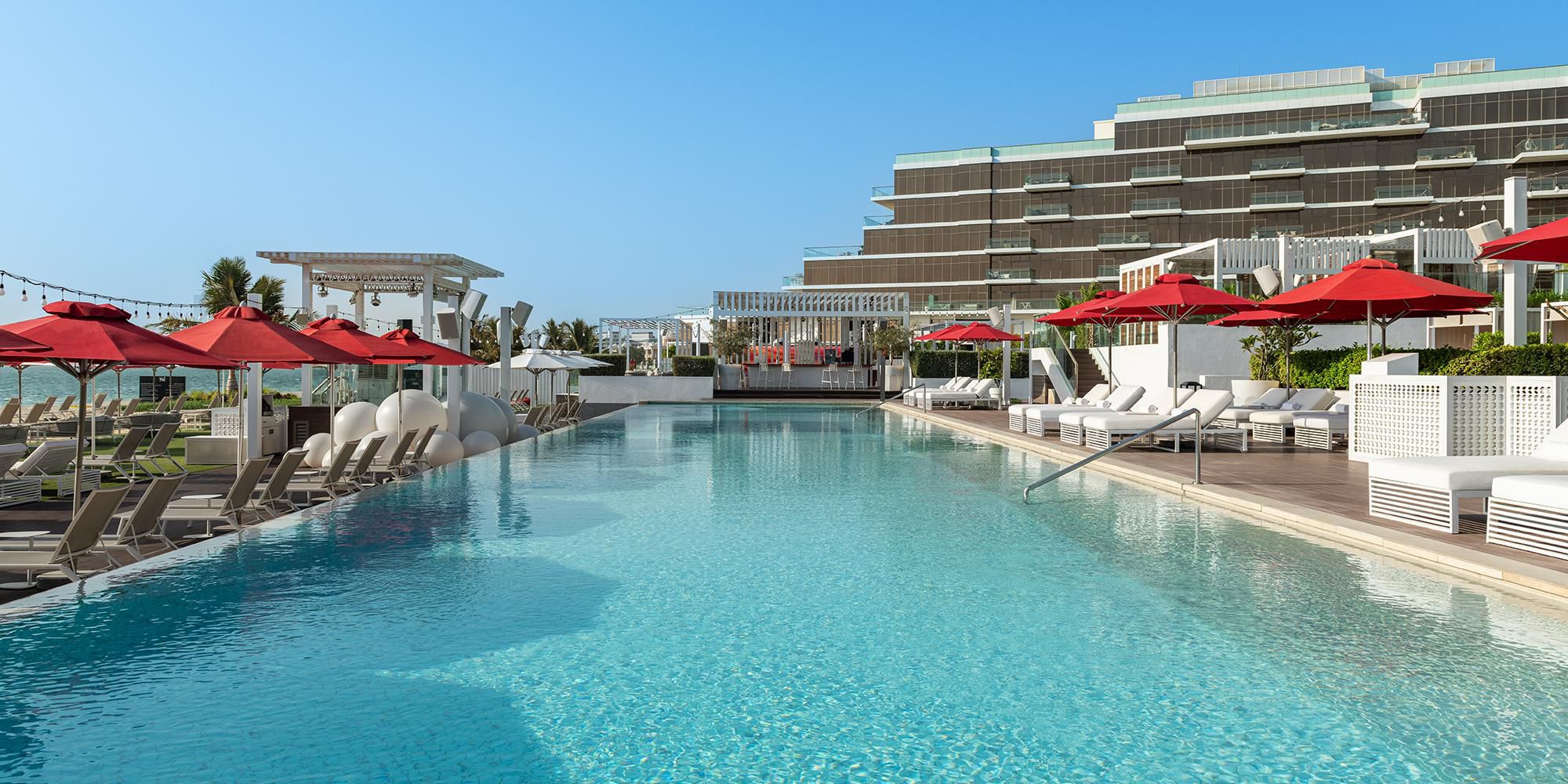 Experience the epitome of beachfront bliss at Fluid Beach Club. Dive into a world of relaxation and excitement with mouthwatering delicacies and refreshing cocktails, enjoyed as you soak up the sun in our exclusive club. Ask about our rotating beach club specials.