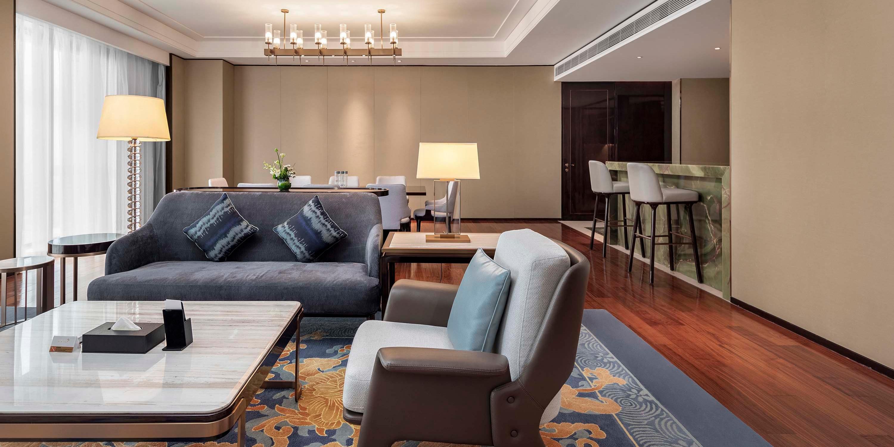 Grand Executive Suite