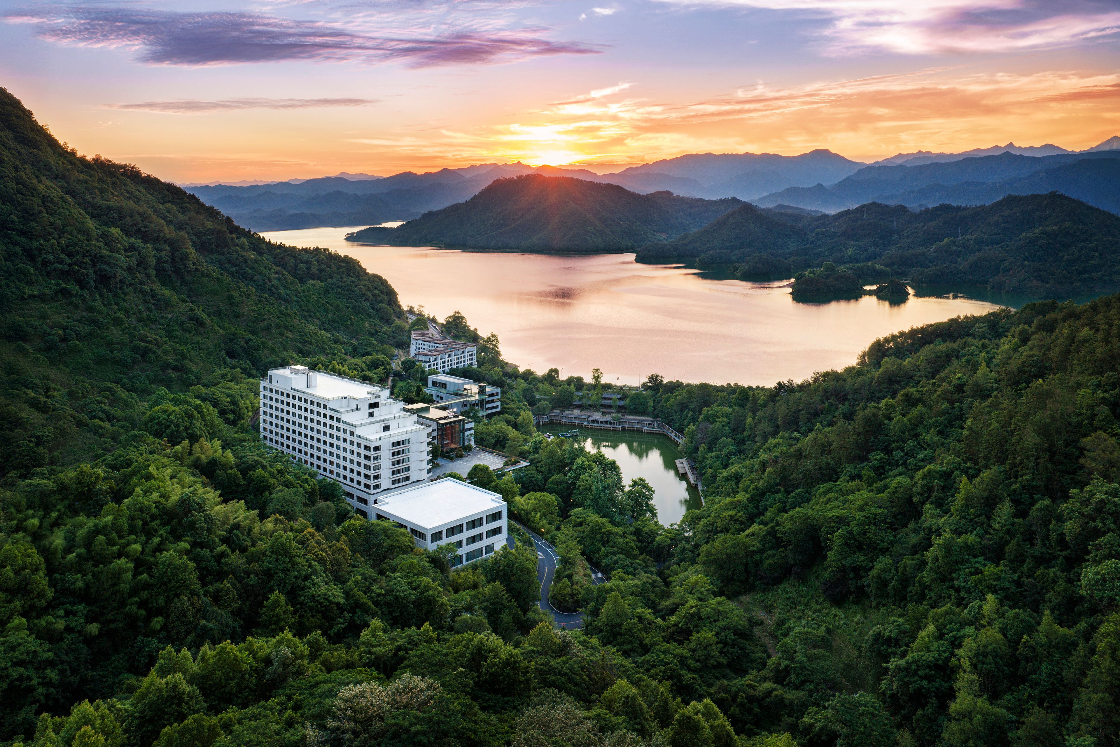 洲至奢选千岛湖燕山度假酒店