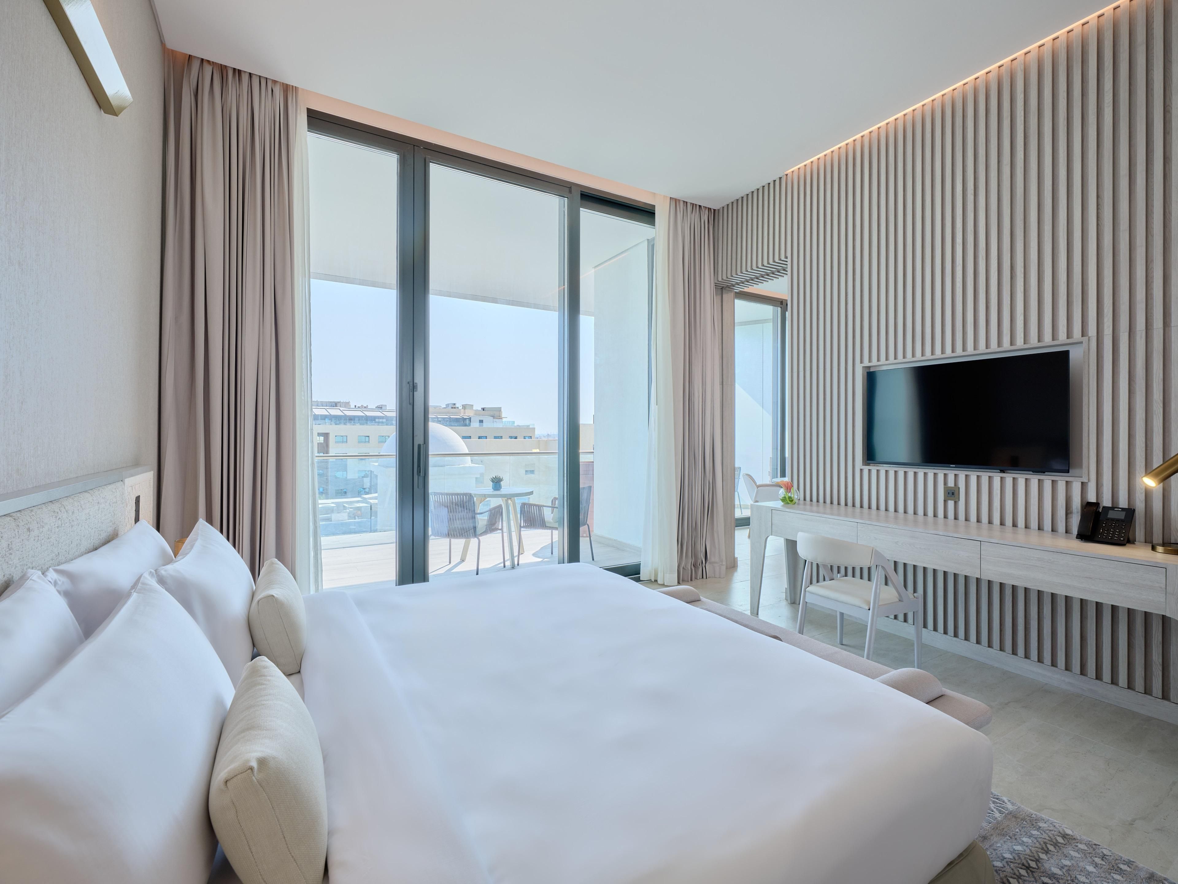 Luxury Hotel in Kuwait City Vignette Collection Arabella Beach Hotel Kuwait