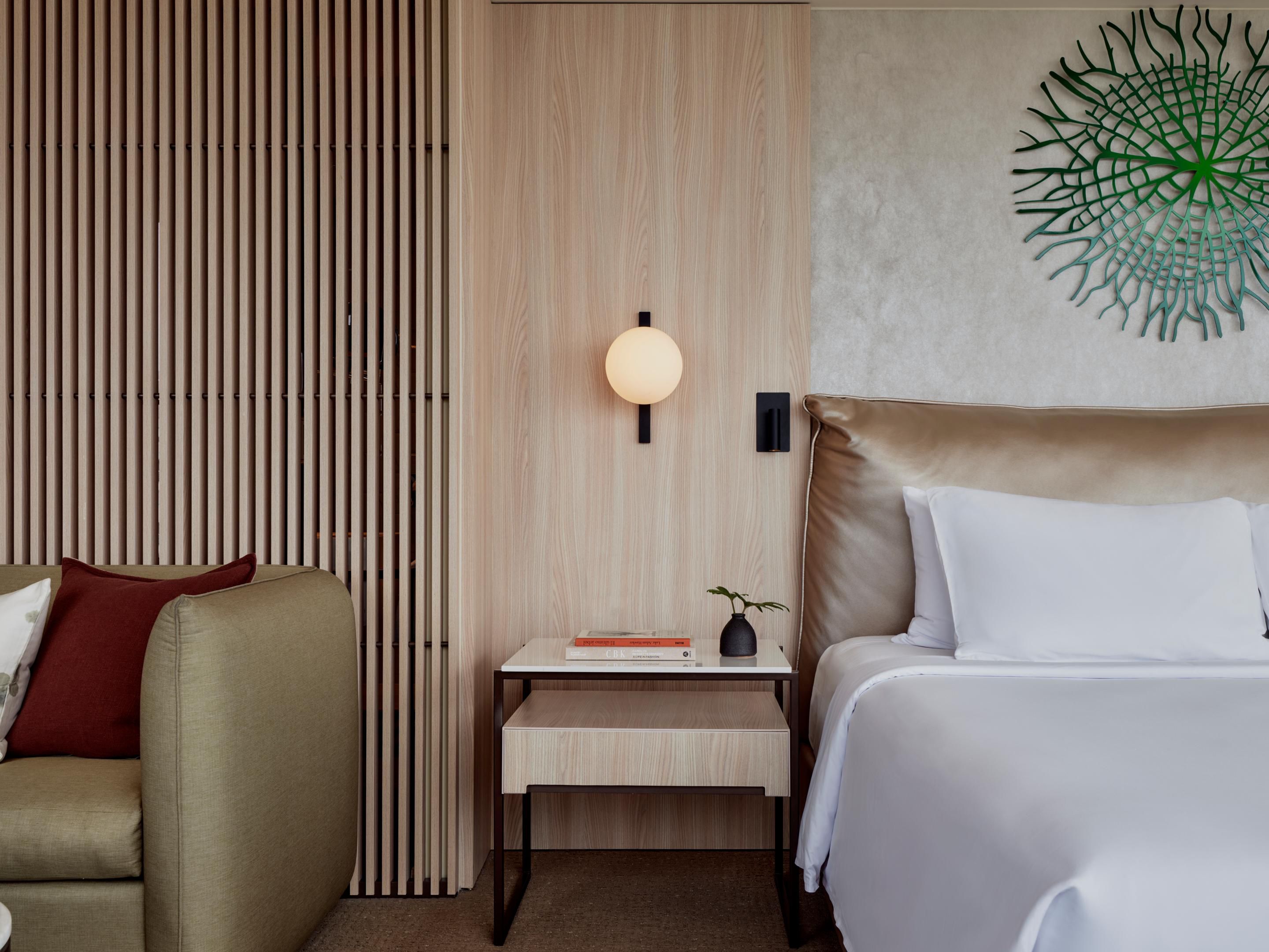 King bed suite with sea view