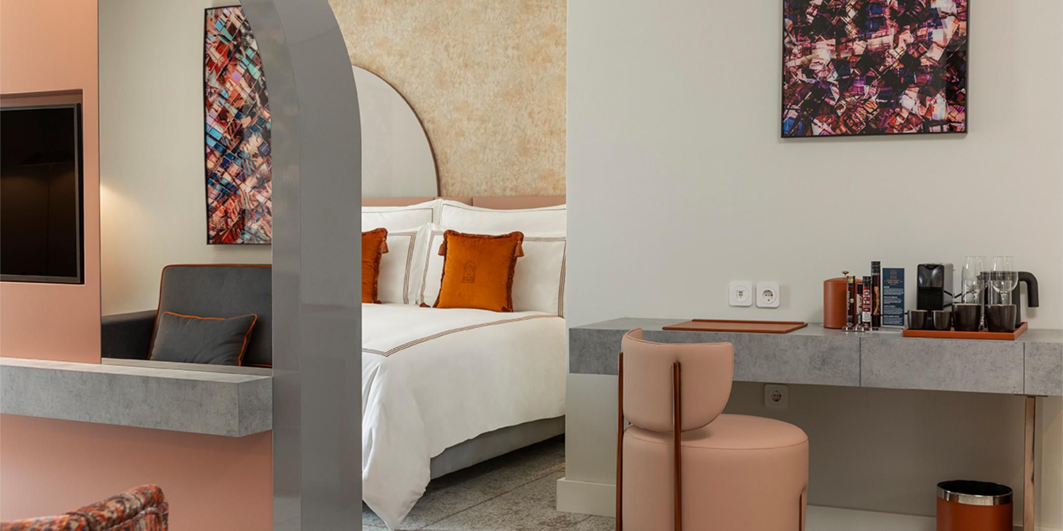 Suite with terrace and cloister view