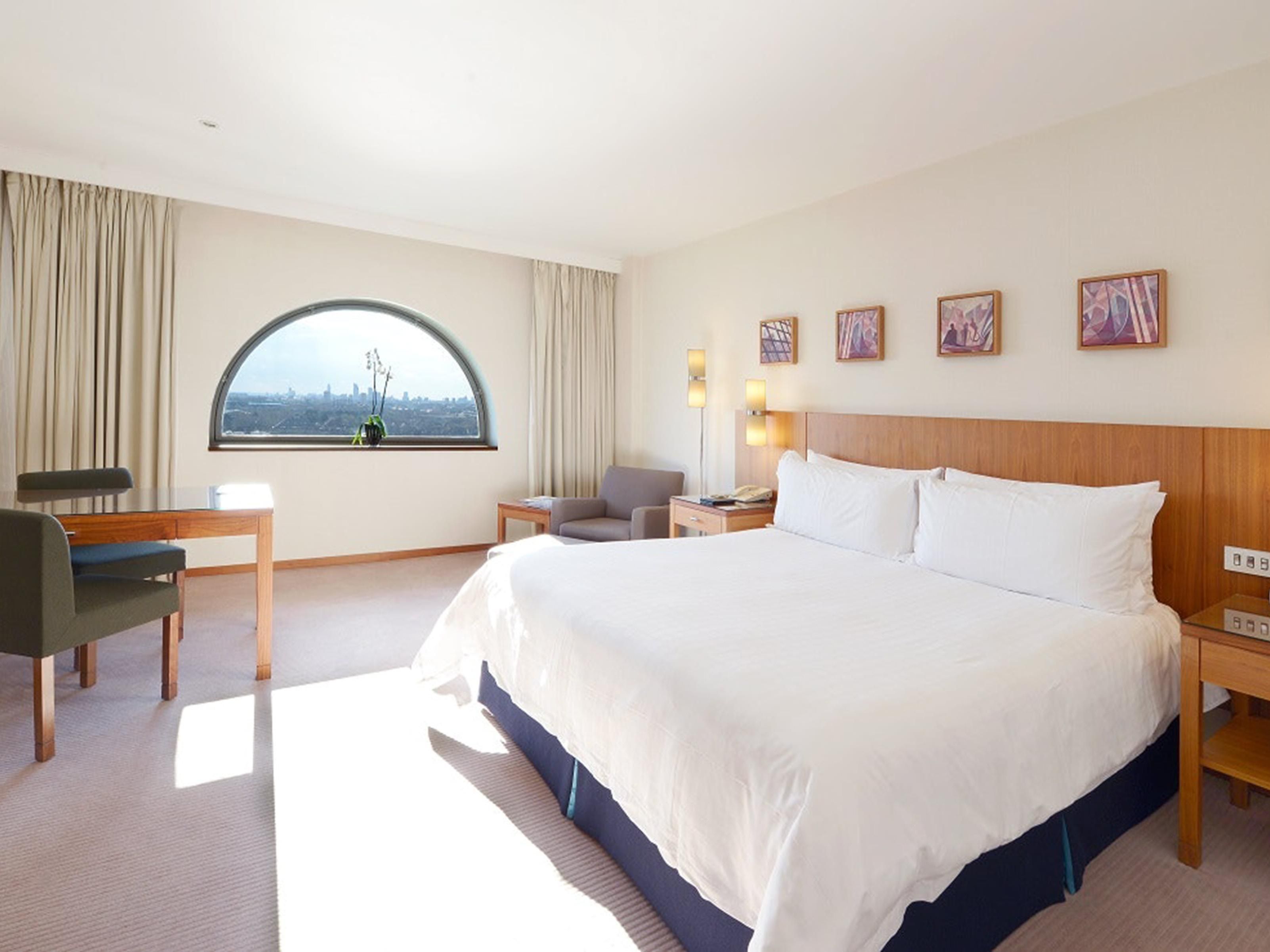 One Bedroom River View Suite