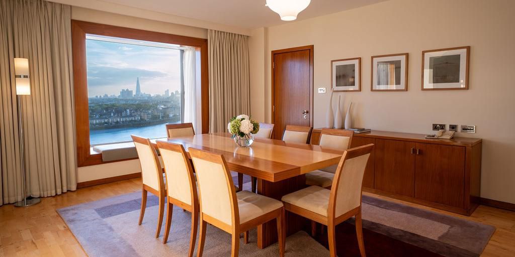 Stretch out in the Presidential Suite at Canary Riverside Plaza