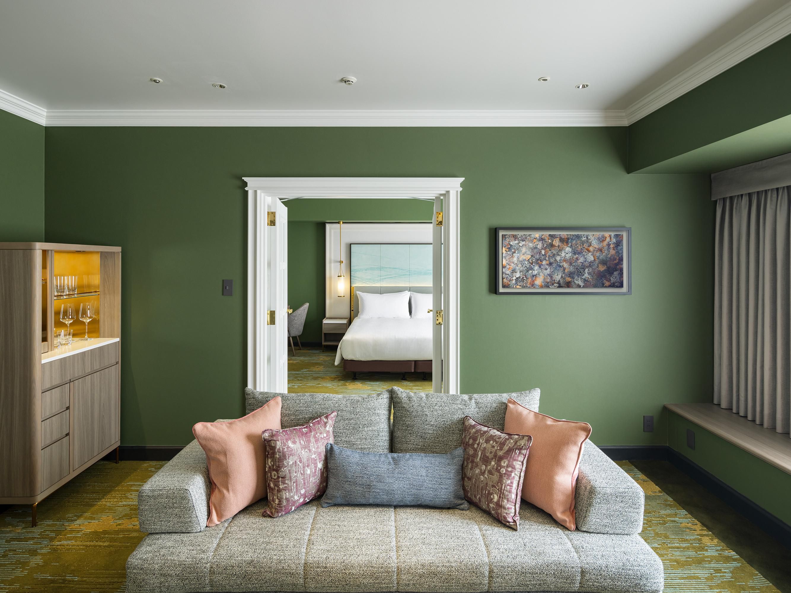 1 King 1 Bedroom Suite Club Lounge Access