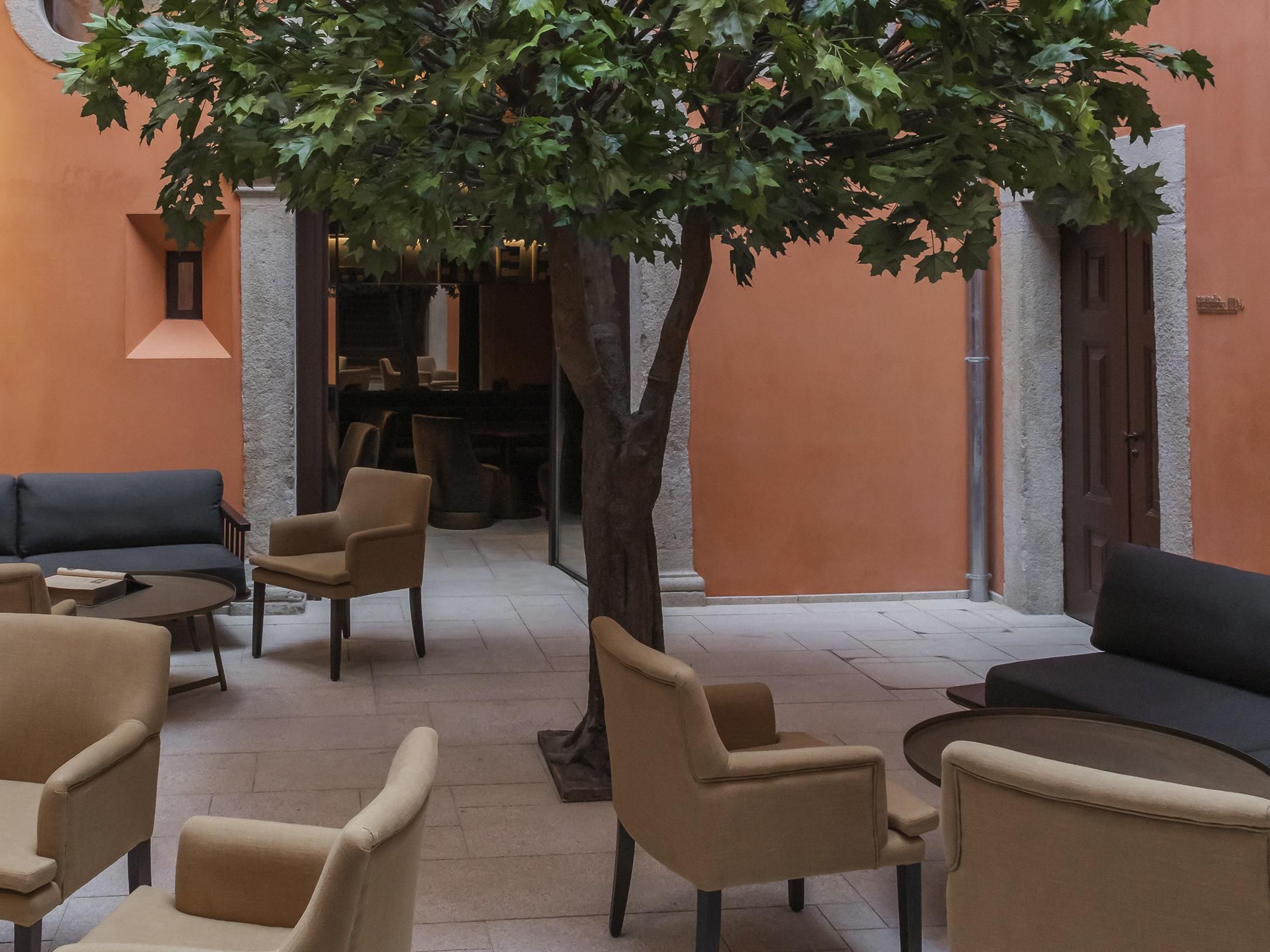 Spaces designed to relax and socialize