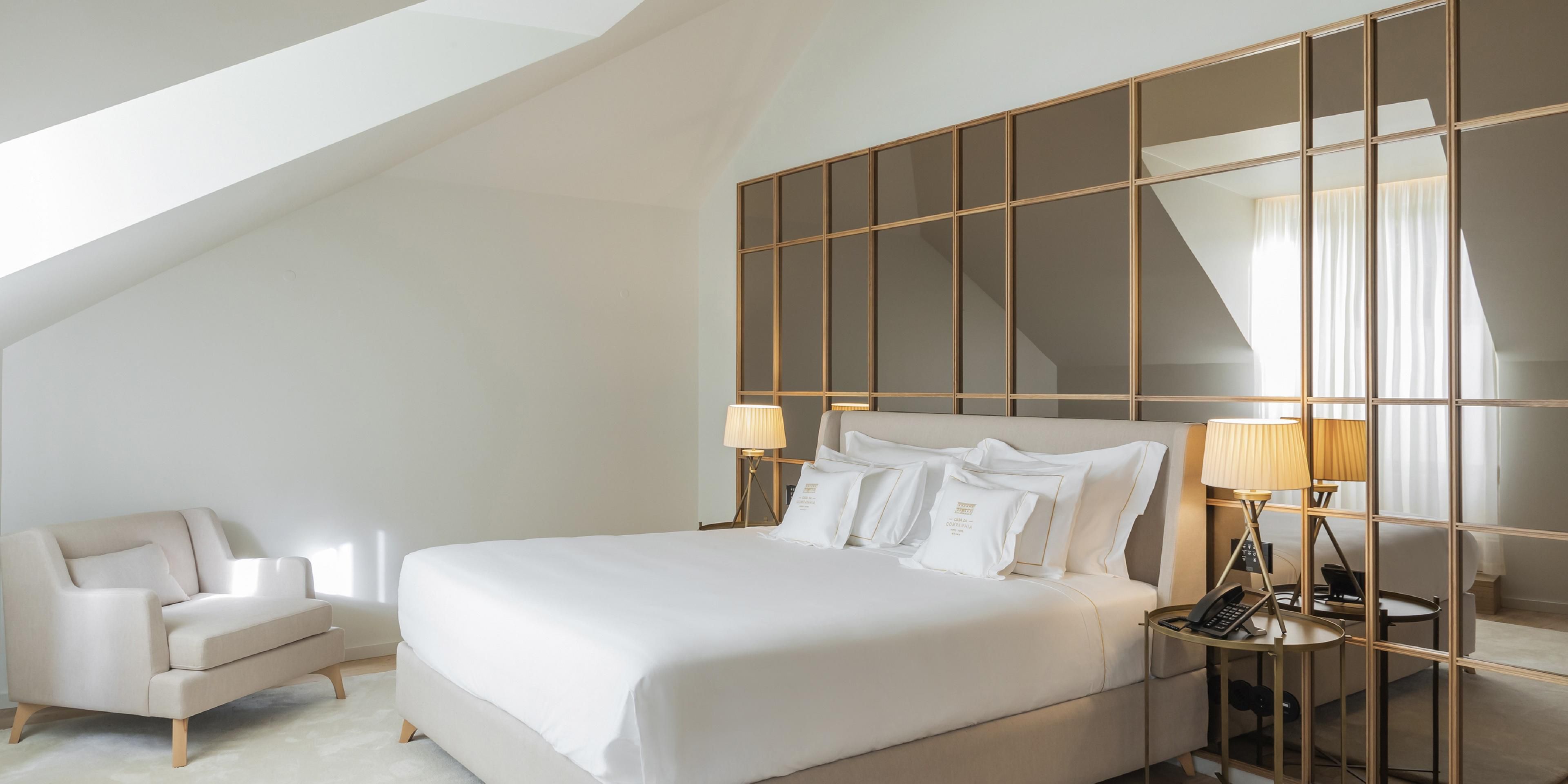Thoughtfully designed and luxury amenities in the King bed Suite