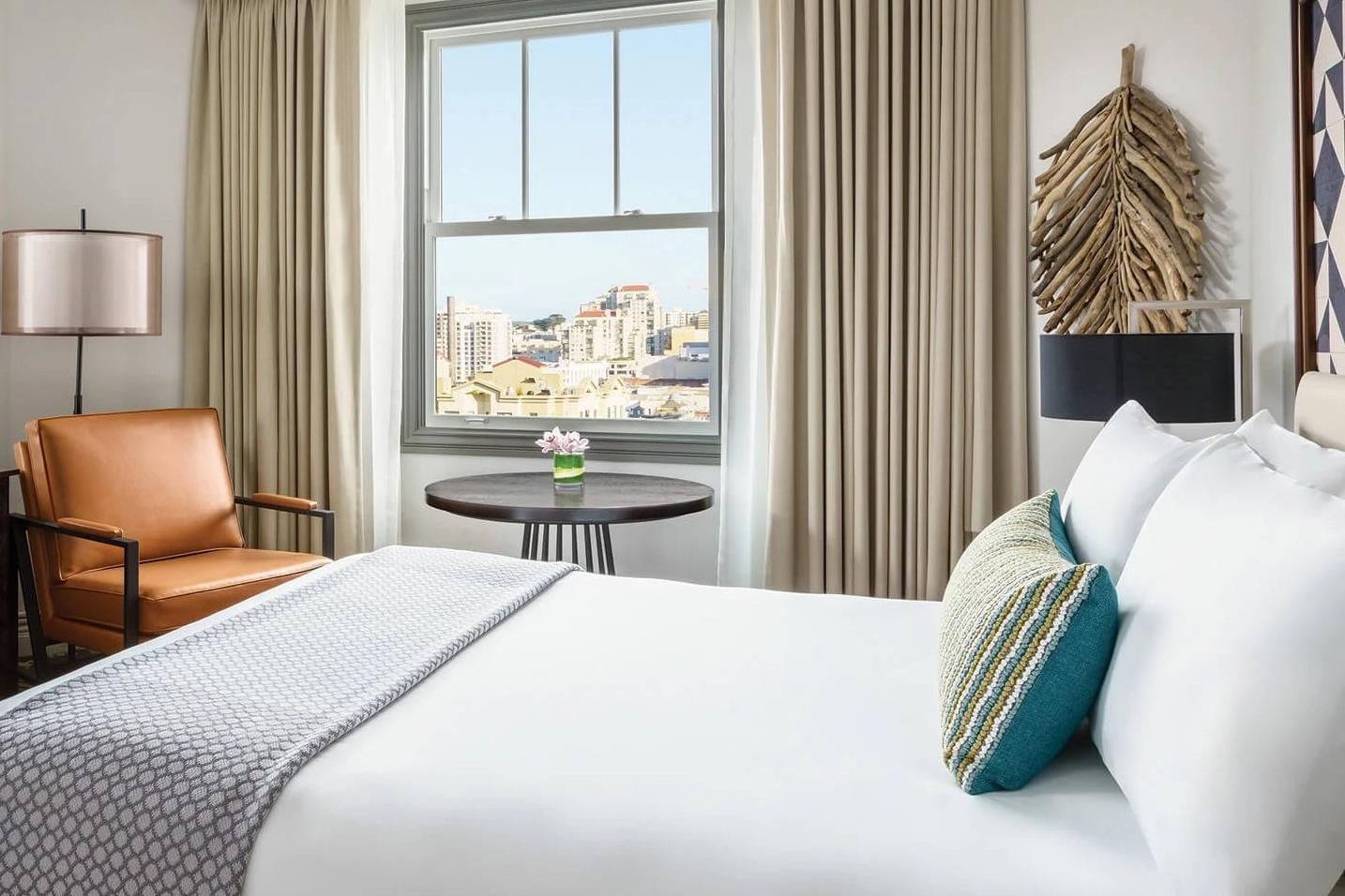Queen Bedroom at Hotel Spero