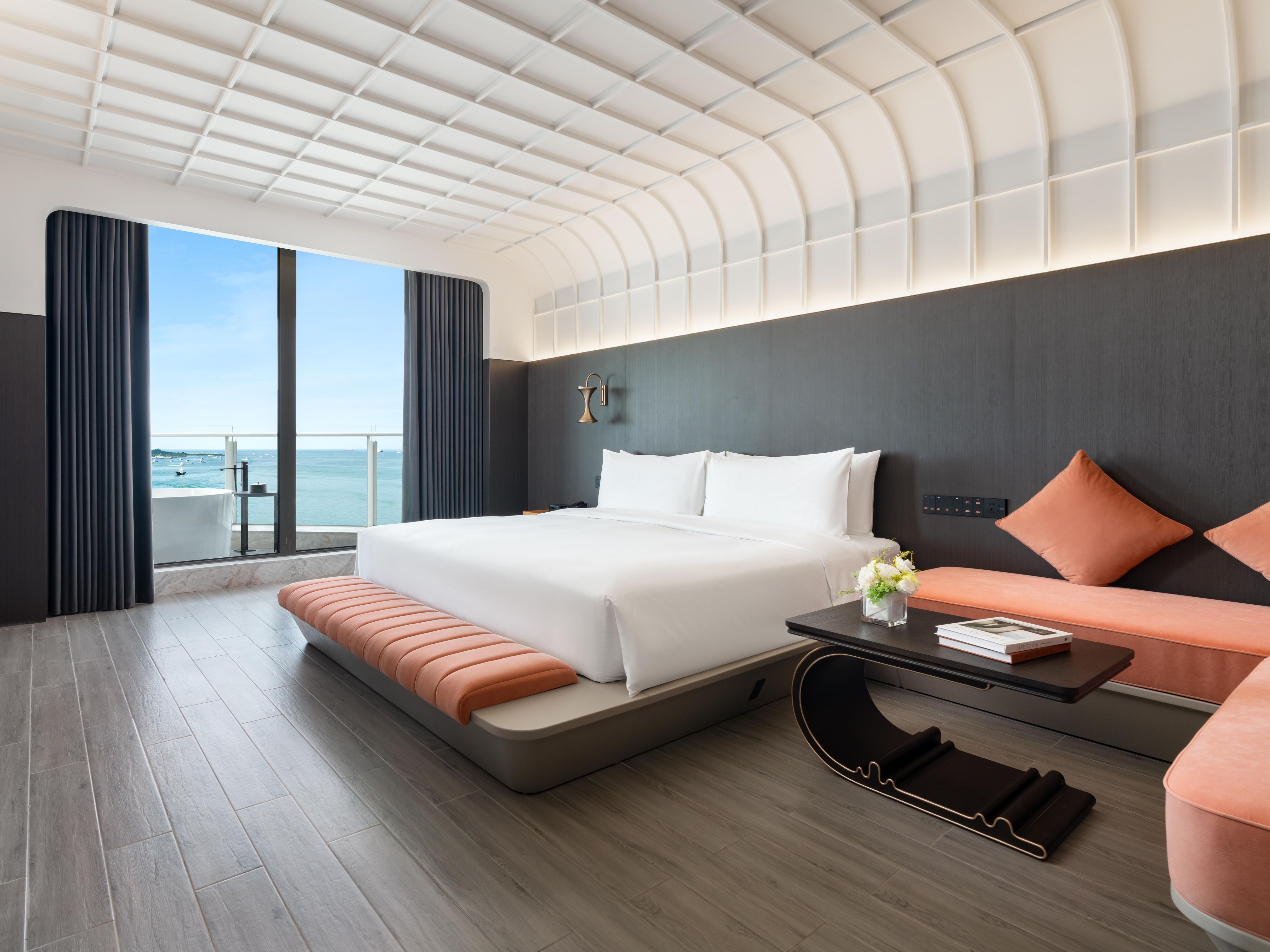 1 King Standard Oceanview